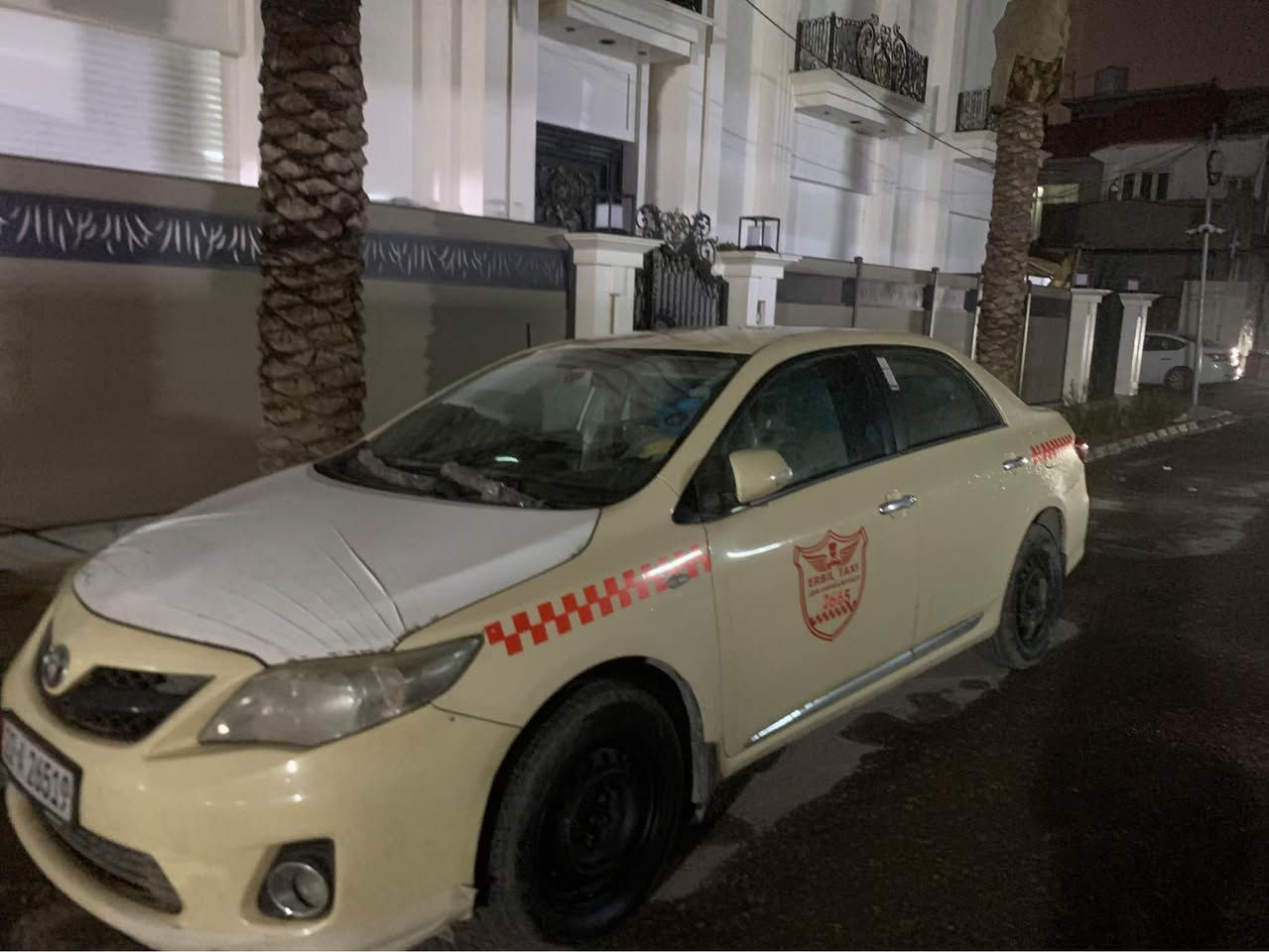 ٢٠١٣ بيلاد ته كسي مه كينه گه و ره پارجه ي نيه 
به س جه مپيكي بشتوو پيشي ٣جي سارده كووت سي پارجه ي پيشي به س كراوه ته وه 
بيلاديه سه قفيشي كه ميك قوپي هه يه ره قه موو سه نه وي نويه 
ژماره وه تس ئاپ
*********** أربيل, العراق
