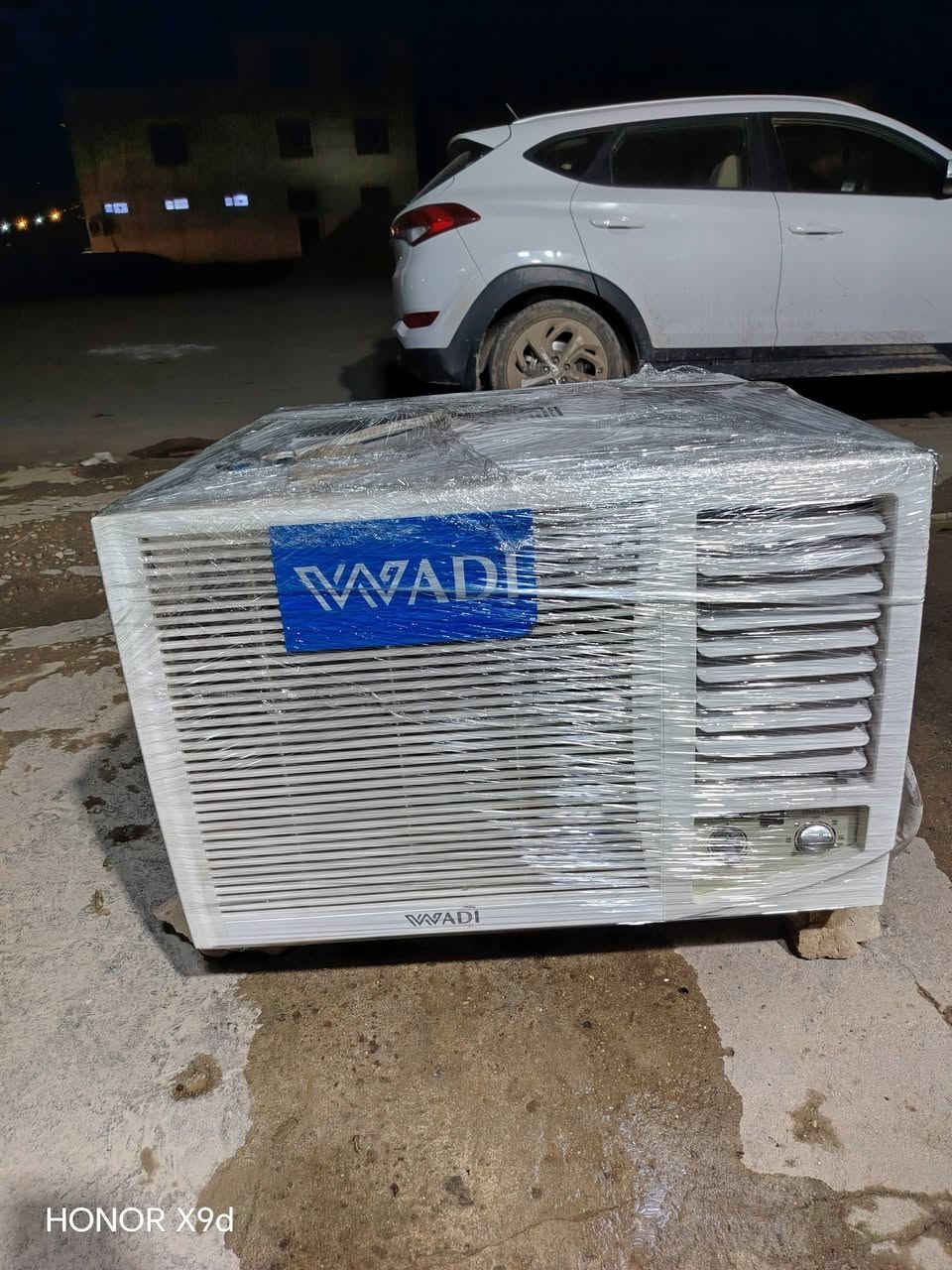 مكيف الوادي استعمال قليل أقل شهر مشتغل 
جديد كلش 
مكاني حلة ***********
سعرة ٣٥٠ ألف
