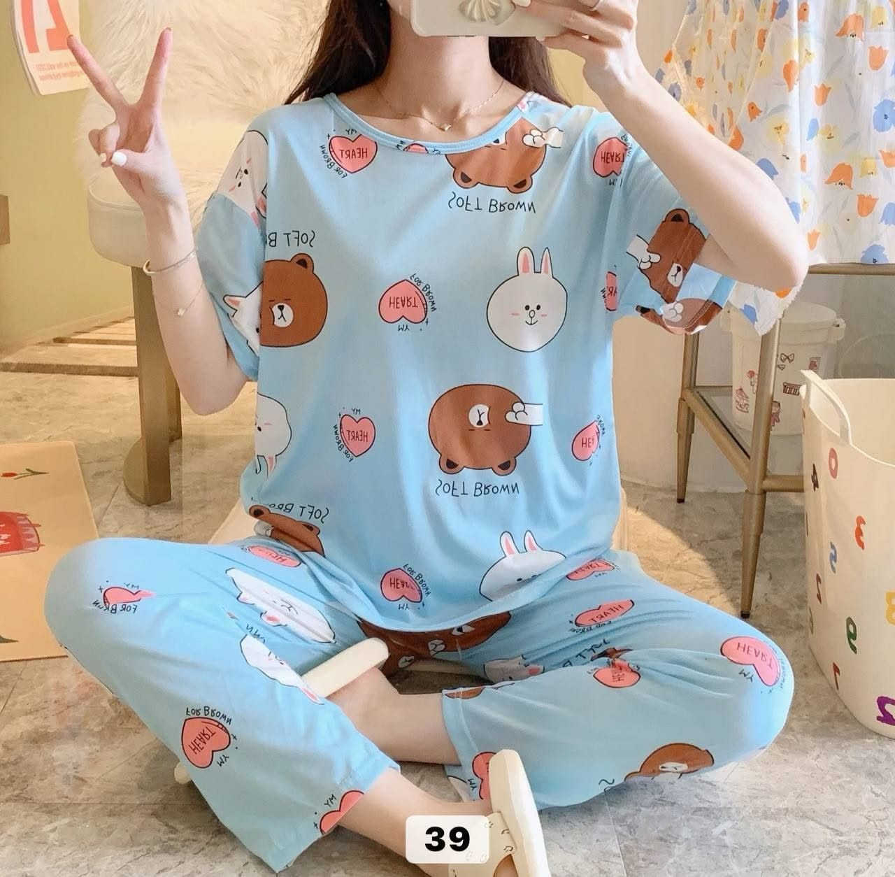 جديد وحصري 🥰
نزاكة وذوق وجمااال♥️ 

تراك بنوتات يجنن
خامة فانيلا ناعم ♥️
اصلي درجة اولئ💯 

القياسات .M. L. XL. 
السعر 7الاف 
🚘يوجد خدمة توصيل لجميع محافظات العراق 5 الاف🚘


**إذا كنت صاحب هذا الإعلان وتريد حذفه لأي سبب، رجاءا أرسل رسالة إلى الدعم الفني**