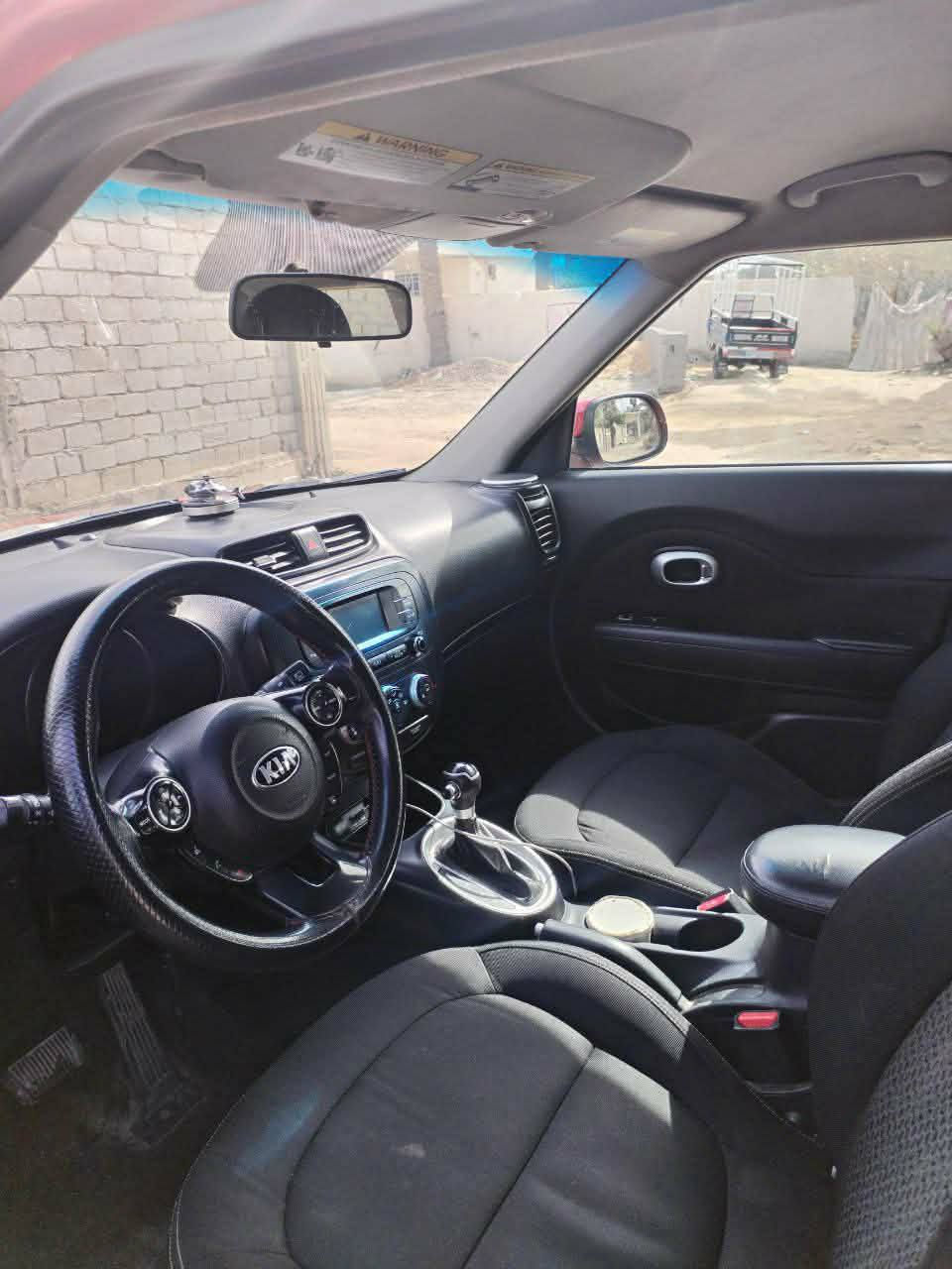 السلام عليكم كيا صول موديل 2016 حادثها مال امريكا الباب خلف الصدر ومبدله اصلي نفس اللون والدور الخلفي فقط والسونار مرفق بالمنشور مكينه 2000 رقم بغداد الدولي الجديد مكينه كير تبريد كهربائيات كلها شرط الفحص  مكاني بابل المركز نادر الأولى *********** او *********** سعرها 115 بيها مجال حك الجيه فقط
