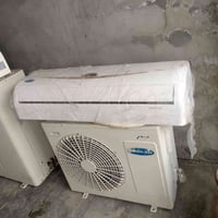 لبيع طنين كلش جديد غاز وماطور شركه عل فحص سعر 350قفل لطيفيه 0751395403...
