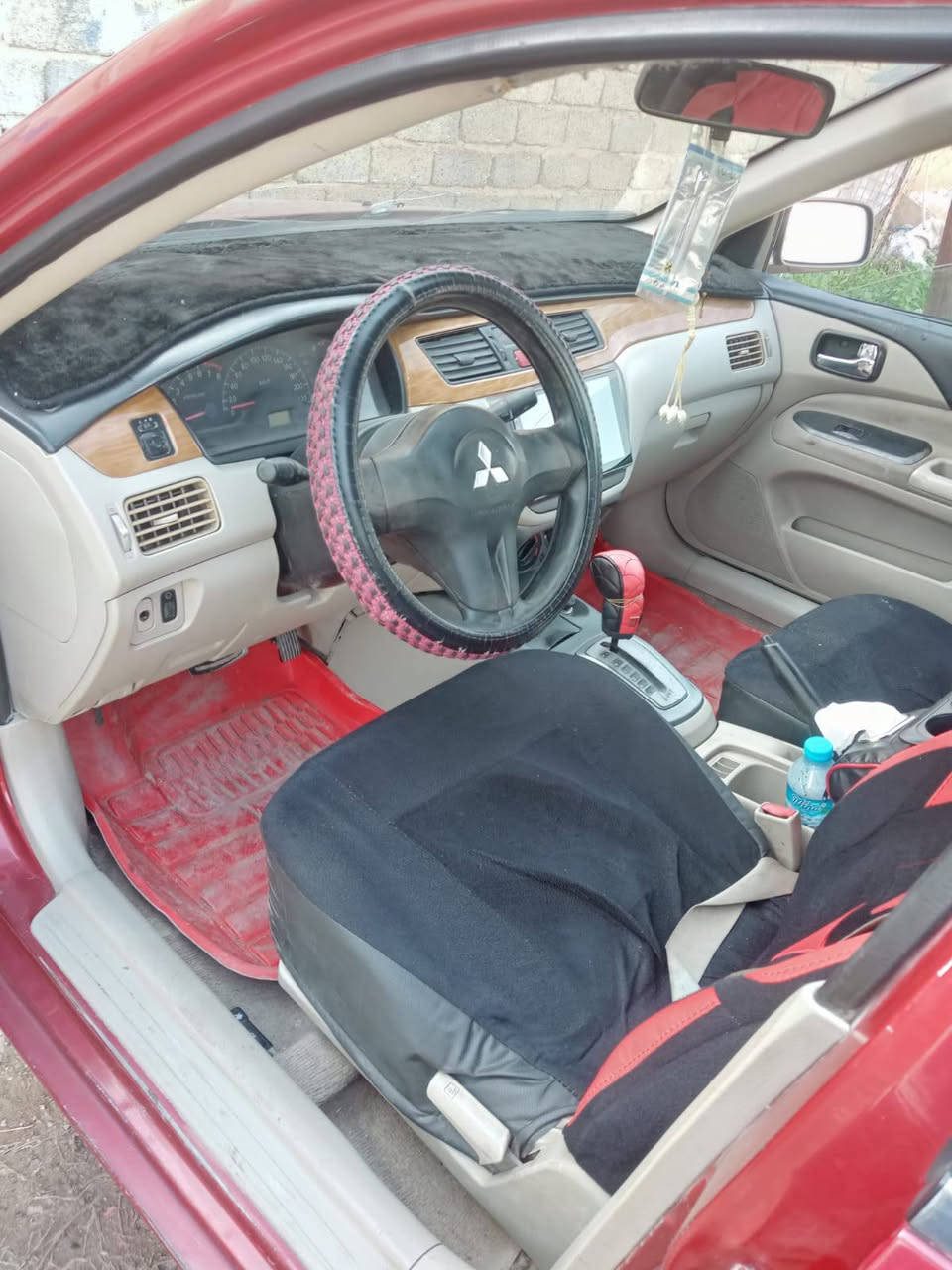 سلام عليكم لانسر 2007
مكينه جديده صار ييومين من شاده كير شرط 
صدر امامي خلفي مشط ستيرن كله جديد
مسجل شاشه كامره 
 كهربائيات كله شغاله تبريد شغال
مرشوشه للجماليه 
تخم تاير نضيف جواها 
سياره متعوبه عليه اذا مو شراي لتعبنيي ولا اتعبك 
مكاني ديالى المقدادية 
70 وبيه مجال 
***********
