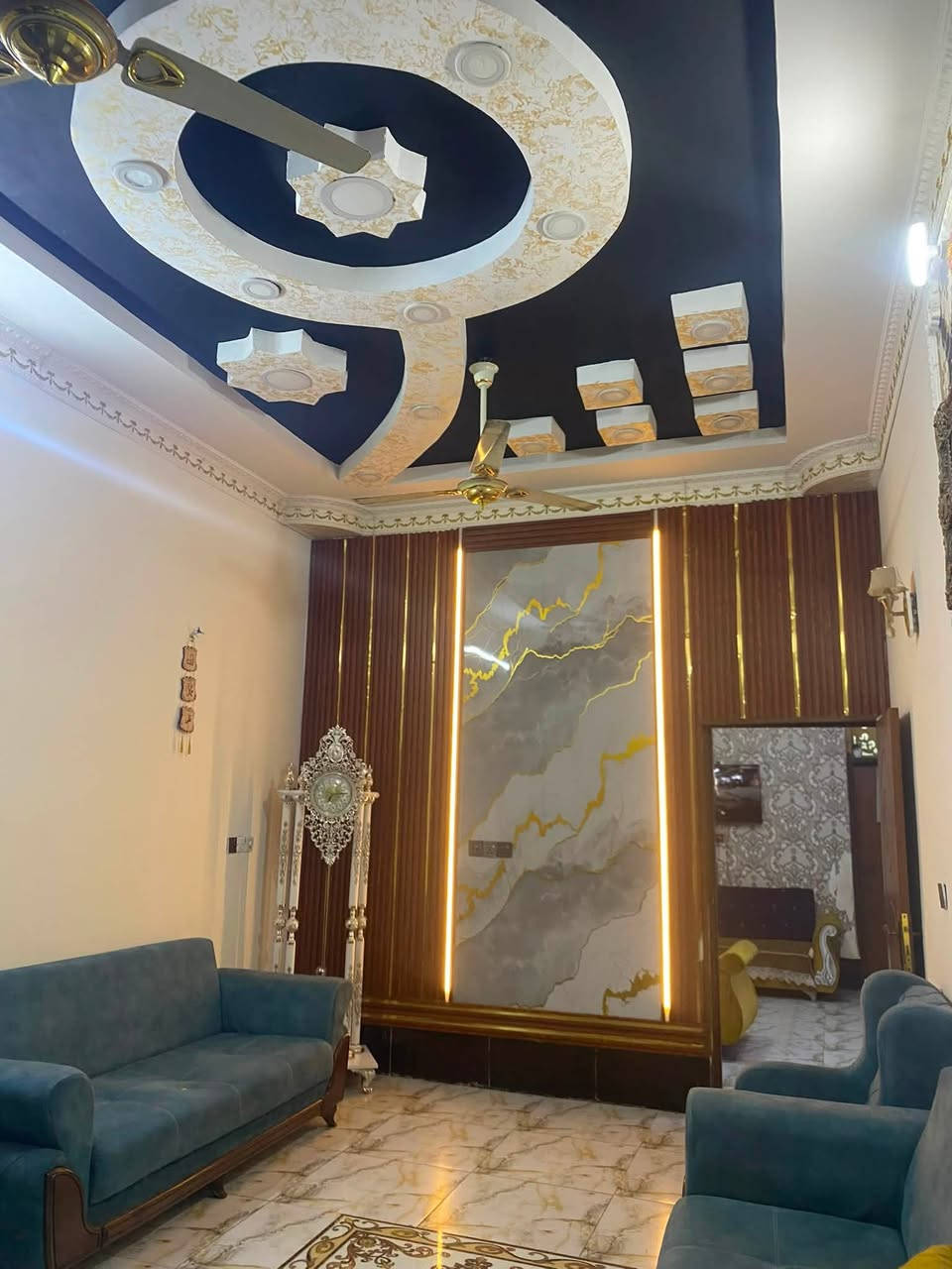 السلام عليكم
يوجد دار مشتمل قاطين طابو ملك صرف بالبانروما المساحه ١٢٥م ثالث ثاني قطعه من الشارع العام بيت جديد كلش ثلاث غرف نوم صاله ستقبال مطبخ طرمه كامل خدمات السعر ١٤٠وبي مجال بسيط للاستفسار ***********

ويتوفر دار طابو زراعي ٢٥بستان الجمعيه قريب ع شارع المستشفى المساحه ٢١٠م ركن البيت قاطين كامل خدمات اربع غرف نوم السعر ٢٠٠وبي مجال بسيط او امراوس بيت وفرق 

ويتوفر عندي قطع زراعيه ودوانم زراعيه كلشي موجود عندي للاستفسار ***********
