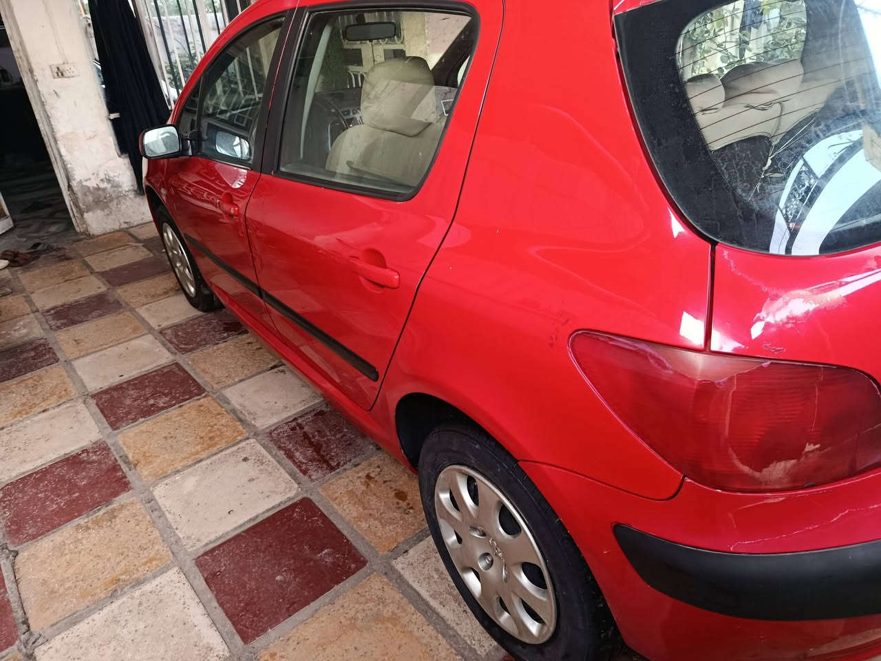 سلام عليكم للبيع بيجو 307موديل 2005 سياره جاهز كير محرك حداديه السعر 50 وبيه مجال الاستفسار الاتصال على رقم ***********
