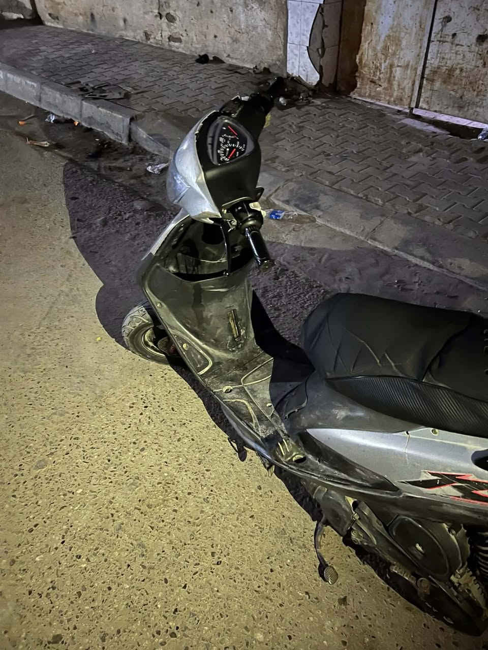 سلام عليكم دراجه ماكس عداله للبيع ختم واحد وياه المكينه دراجه مامفتوحه 49بلاد السعر 700وبيهه مجال حك الجيه الستفار عل رقم    0784 865 4357
