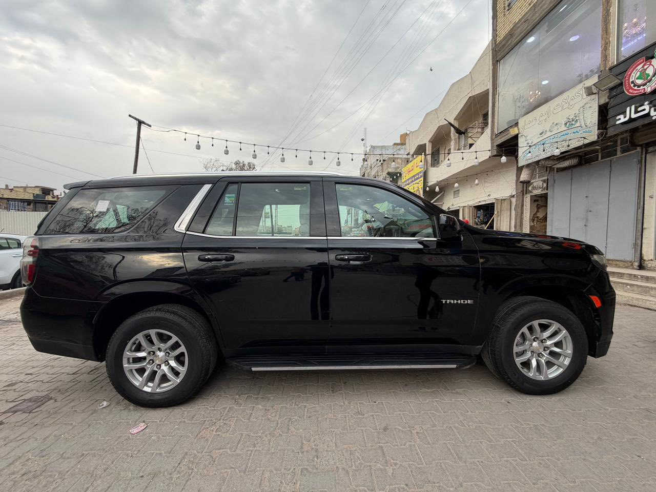 السلام عليكم تاهو خليجي رقم بغداد باسمي موديل lS2023 ماشية 61معروفه مواصفاتها  مكفوة مـــن كلشي  عدا صار بيها طخه جاملغ الايمن شي بصيط 
مكاني بغداد ‭٠٧٧٣ ٨٠٢ ٩٥٧٣‬ السعر 45$وبيها مجال بصيط
