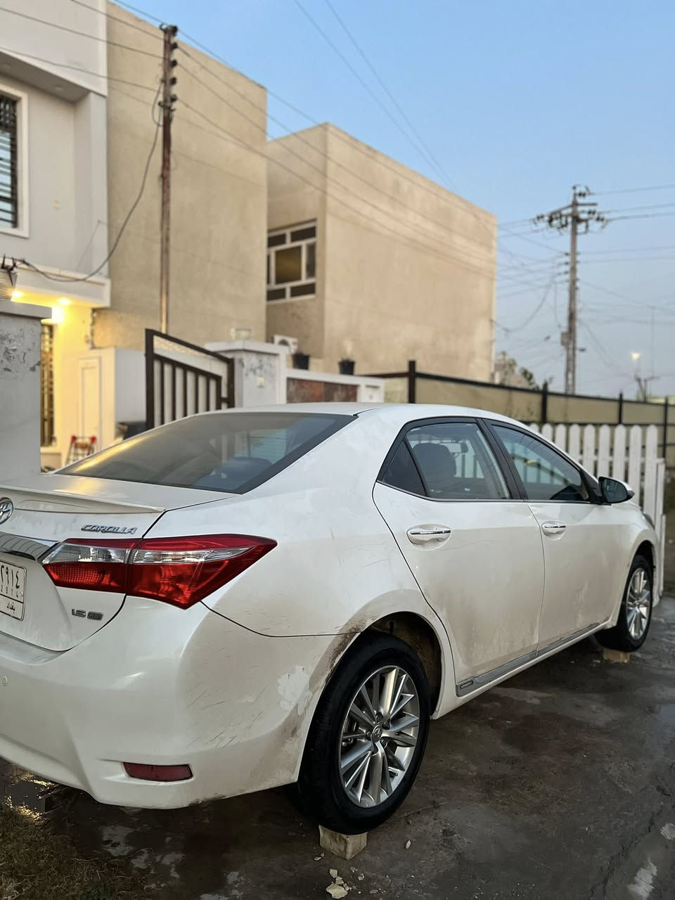 السلام عليكم احبتي
كورلا موديل ٢٠١٥ خليجي مواصفات GL-i  

محرك 1600 

تحكم ستيرن 

باب السائق حساس بصمة 

حساسات خلفية 

تشغيل بصمة بلادي 

شاشة تاب و التاب الاصلي مالتها موجود 

٥ ويل كب 

ماشية 230 

السيارة بيها اربع قطع صبغ اثر شخوط خباثة و هم رجعو شخطوها بعد بس بقة ما كحلت و لا لعبت بيهن و بيها البدنة الخلفية ضربة صغيرة و باقية على ضربتها ما ملعوب بيها موجود 

السونار مرفق ب الصور 

السيارة حلوة و نصبتها بعد احلى 

صدر امامي خلفي جديد 

تايرات كومهو اصلي جديد 

تبريد ثلج 

كير و محرك جيد و ما مفتوح ابد 

رقم بغداد الماني مشروع وطني ب اسمي 

شرط تحويل مباشر 

السعر ١٢٦ و بيها مجال بسيط جداً اخوتي اذا ما يعجبك السعر اعبر المنشور السوك كلشي بي و فلوسك عندك و حلالي عندي 

مكان السيارة بغداد حي العامل 

*********** 

اي استفسار خاص و تدلل
