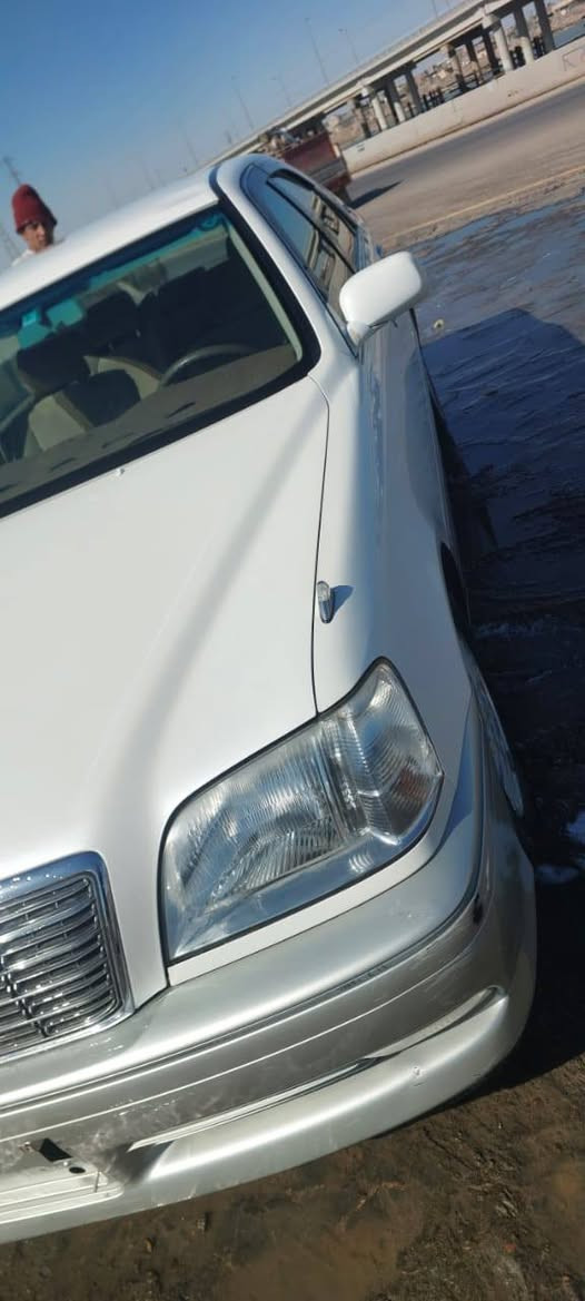 السلام عليكم جنون موديل 2000 ادوات شاصي 175  حاوية كفالة سيارة دگمتين ماشية 50الف حقيقي سعر 80 مكان سيارة بصرة وبية مجال رقم 📱 ***********
