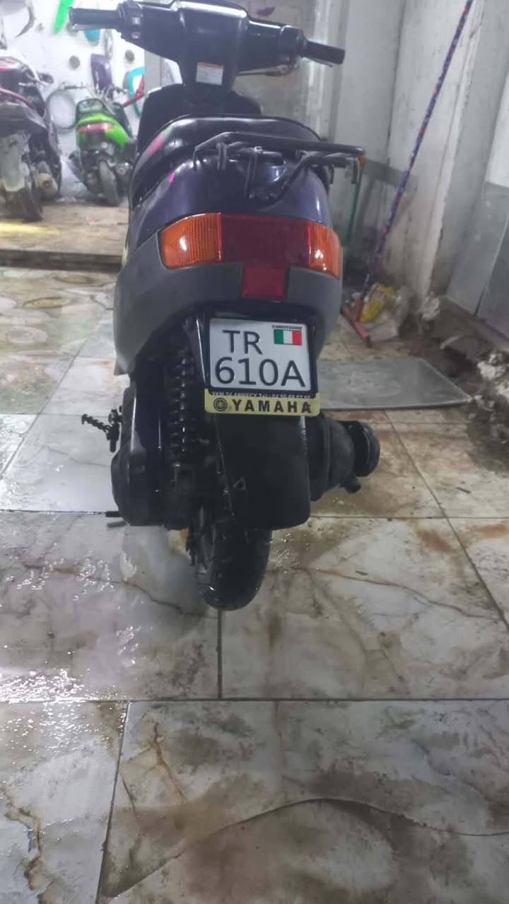 السلام عليكم  دراجه للبيع كله بلاديه  
٣٥٠ وبيه مجال مكان نجف المناذره مامتواجد عل فيس ***********
