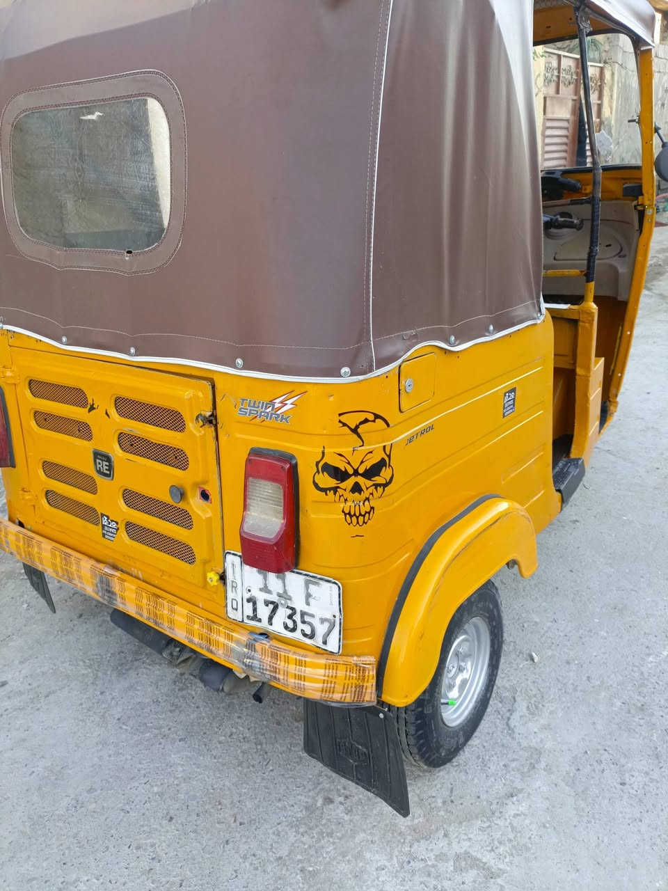 تكتك للبيع موديل 2019شهر 12رقم وسنويه بغداد نكليزي تحويل ثاني يوم معمره بيه دوس والغد هم معمر السعر 5600وبيه مجال بسيط مكاني الشعب جمعيات ***********
