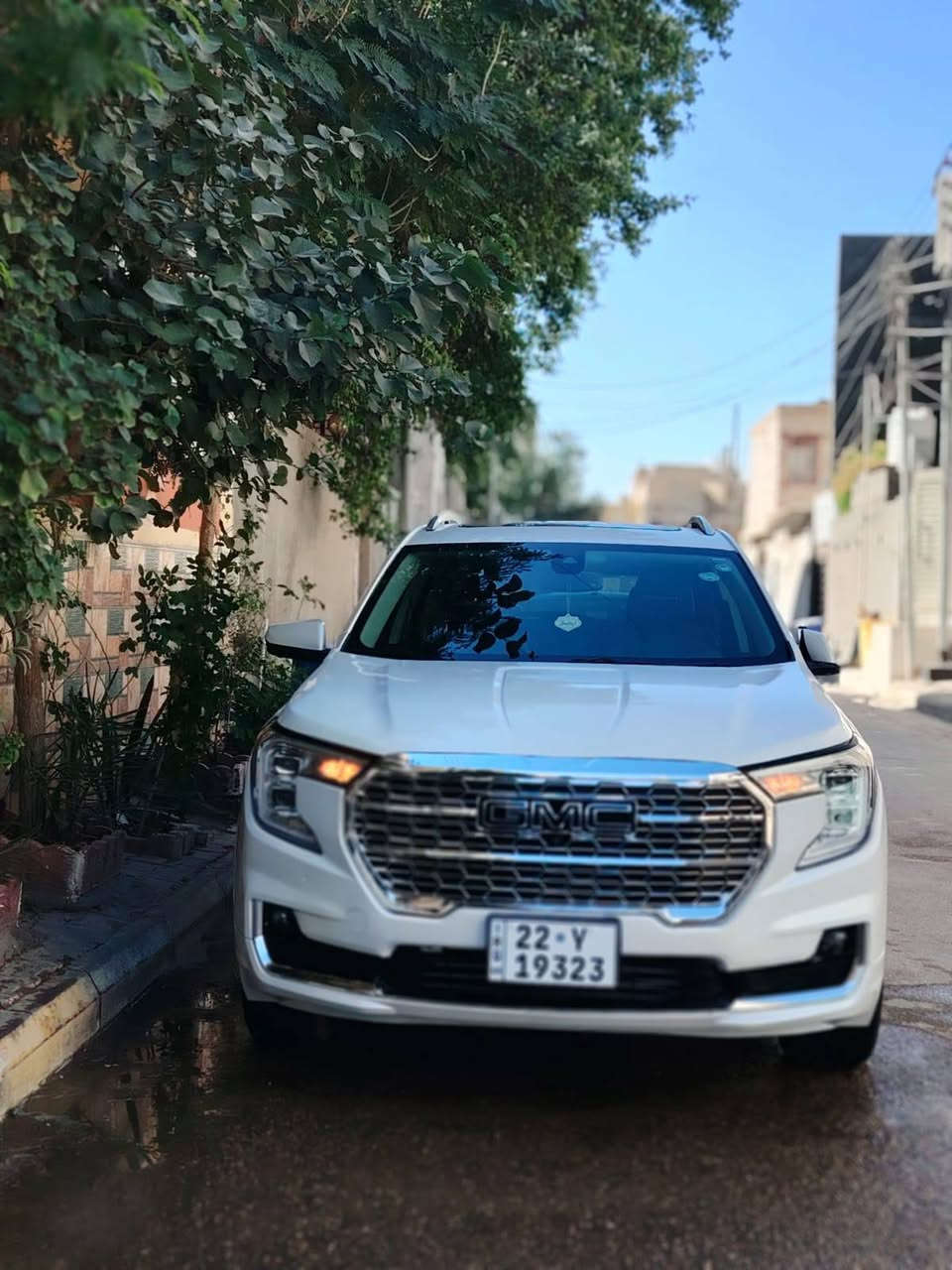 اسلام عليكم
للبيع جي ام سي تيران فئه دانلي
 موديل / 2024 فول مواصفات 
رقم اربيل سنويه وهزه جديد باسمي سياره

الضرر/ جاملغ امامي فقط مبدل وجاملغ القديم موجود 
السياره جديده بمعنى الكلمه 
عداد المسافه/ 31km الف 
السياره / بانورما
داتشو حساسات امامي خلفي
كامره امامي خلفي 
كشنات جلد
تدفئه وتبريد 
تشغيل عن بعد 
بصمه 
السياره معروفه بموصفاتها اعلى فئه بل تيران

السياره سعرها جداً مناسب 235 وبيها مجال للشراي

اللتواصل 📞 ***********
