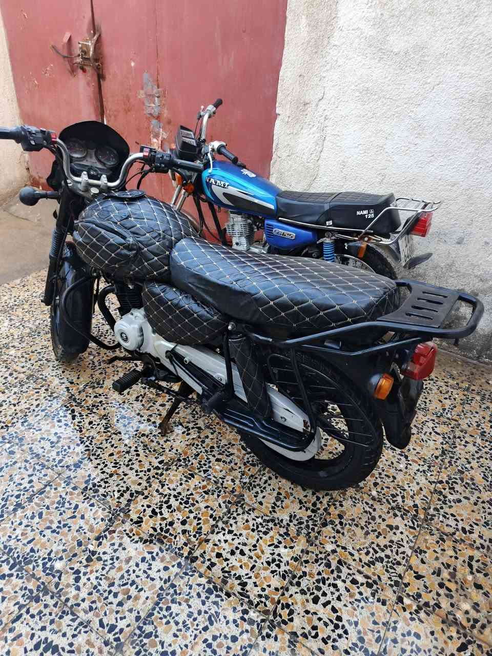 بوكسر فحل رقم 23البيع مجفت وكاله كلشي شقال تحويل مباشر سعره مليونين وبيها مجال الشراي مكاني شط العرب الفيحاء ***********
