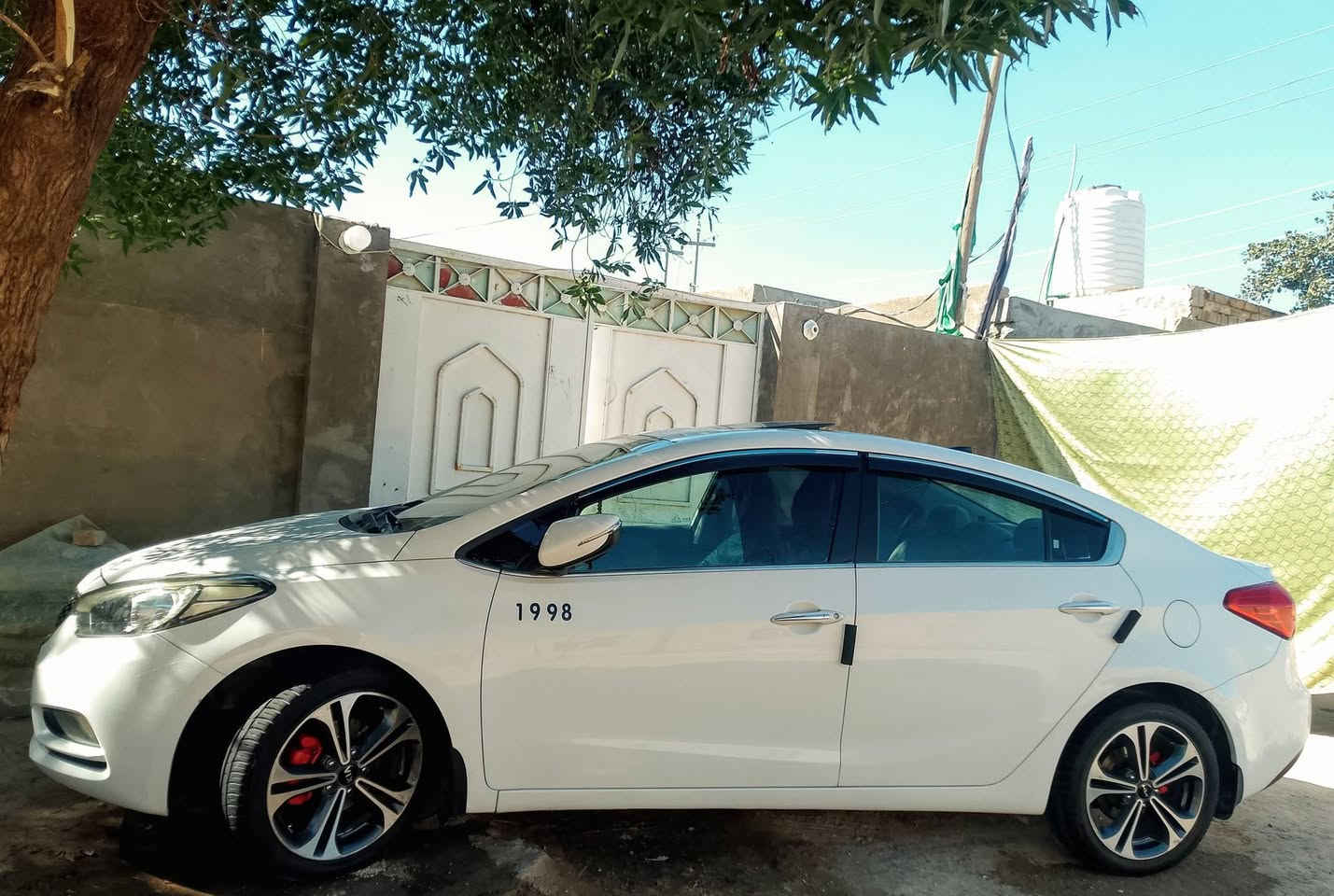 سيراتو 13 بصمه للخير فول
مكفوله من صبغ فقط باردات بيه باقي كفاله 
رقم اربيل اسم شركه فيصل عزيز
مراوس بعاليه سنتافي او توكسان مكان نجف


**إذا كنت صاحب هذا الإعلان وتريد حذفه لأي سبب، رجاءا أرسل رسالة إلى الدعم الفني**