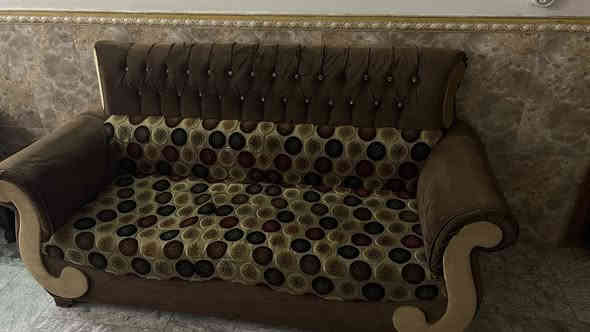 السلام عليكم …
تخم للبيع 13 ( مقعد ) مثل متشوفون جديد استخدام سنة و لو ممستعجل ما ابيعه 350 و بي مجال بسيط 

*********** الاستفسار فقط الاتصال
