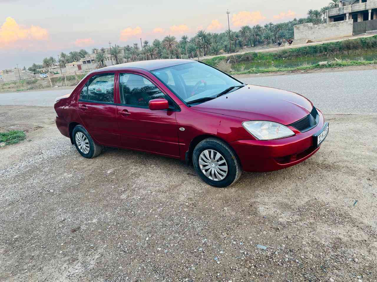 السلام عليكم ورحمه الله وبركاته
عيدكم مبارك وكل عام وانتم بخير 

لانسر موديل 9 رقم بغداد دولي 
السيارة كفاله من الحادث أو الضرر صبغتها عام على أيدي قبل اسبوع اثر جراد سيارة بلادية بمعنه الكلمه حتى خياس ما بيها . 

مكينة كير مكفولات لا تنقيص ولا تبخير 
تخم تاير  
حدادية ٨٠٪

السعر ٧٠ وبيه مجال لشراي 
تلفون / ***********
عنواني / ديالى دلي عباس
