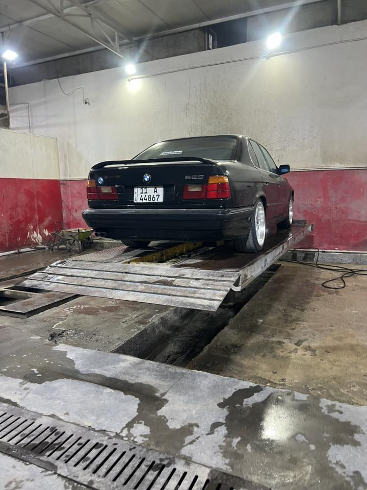 سلام عليكم بي أم 25 مرواس حسب القناعه شعندك نزل مكان بغداد الدوره اي ستفسار راسلني رقم***********
