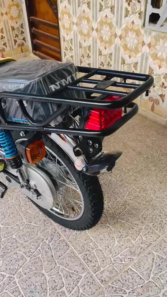 سلام عليكم دراجه ناما تعمير ناشفه ماصارله شهرين من تعمرت الشاصي متياز ناما الأصلي والغراض كلها اصلي شلامجه كفاله عامه شرط الفحص السعر خاص مكاني سوق الشيوخ اتصال***********(أوراق اصولي)
