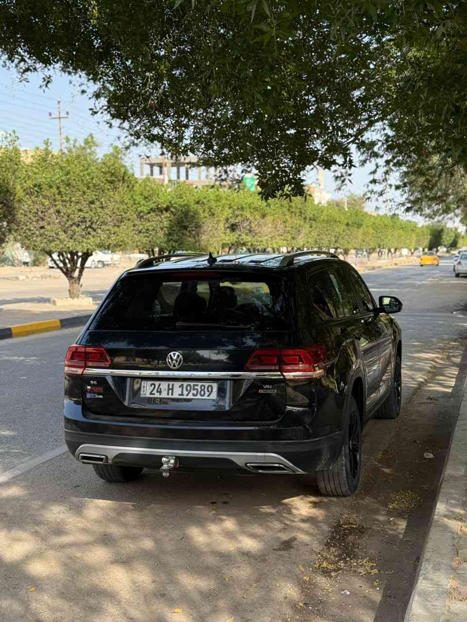 فولكس واكن اطلس 2019 مواصفات se 
حادث قبق جنطه مبدل نفس اللون وبارد بالجاملغ الخلفي بجم كبس 
رقم دهوك بأسمي
بصمه 
7 راكب 3 قطع تبريد
كامره خلفيه رادار خلفي 

السعر 198 وبيها مجال
مكاني كربلاء
***********
