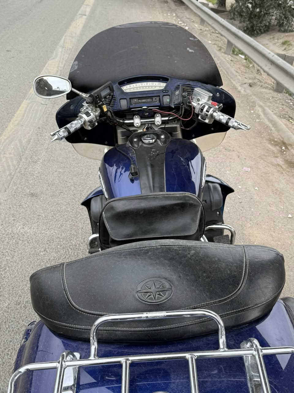 السلام عليكم
ياماها رويال ستار 2007  مكينة 1300 بدون رقم دواجة جاهزة من كلشي ماكملة مكملة نقصها فقط الكشن الخلفي والمسجل مالها شغال بس ما يربط عالتلفون اعتقد الاواكس مالة وكف 

السعر 28 ورقة  

مكاني بغداد حي الجامعة    

***********
