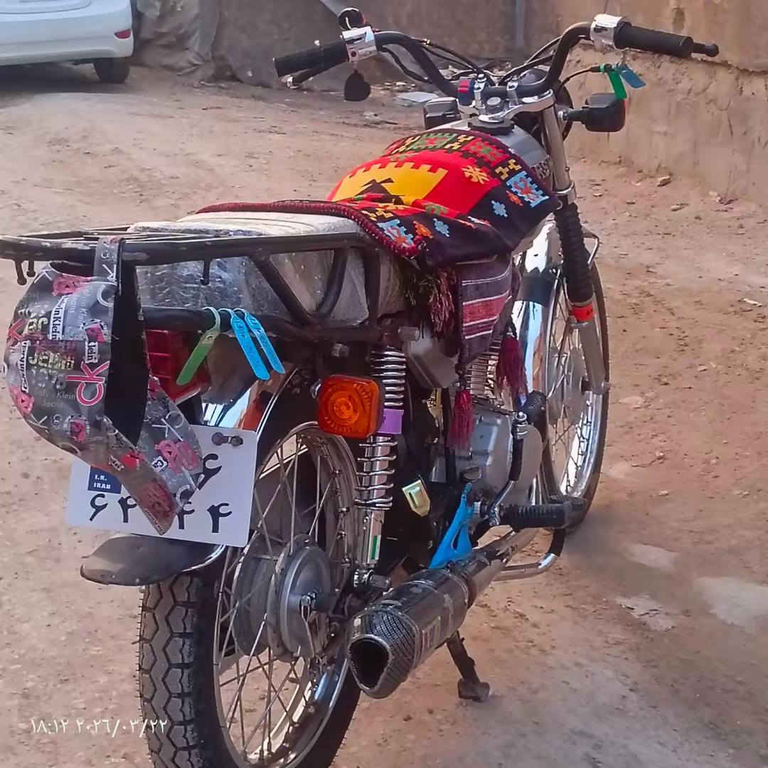 السلام عليكم اربعه كير ارشا للبيع موديل ٢٠١٥ الدراجه مفتوح ولفات فقط الدراجه خير من الله من كهربائيات من مكينه الدراجه جاهزه عله أخير حبايه  الدراجه اوراقه ضايعه عندي  المكان كربلاء ***********
