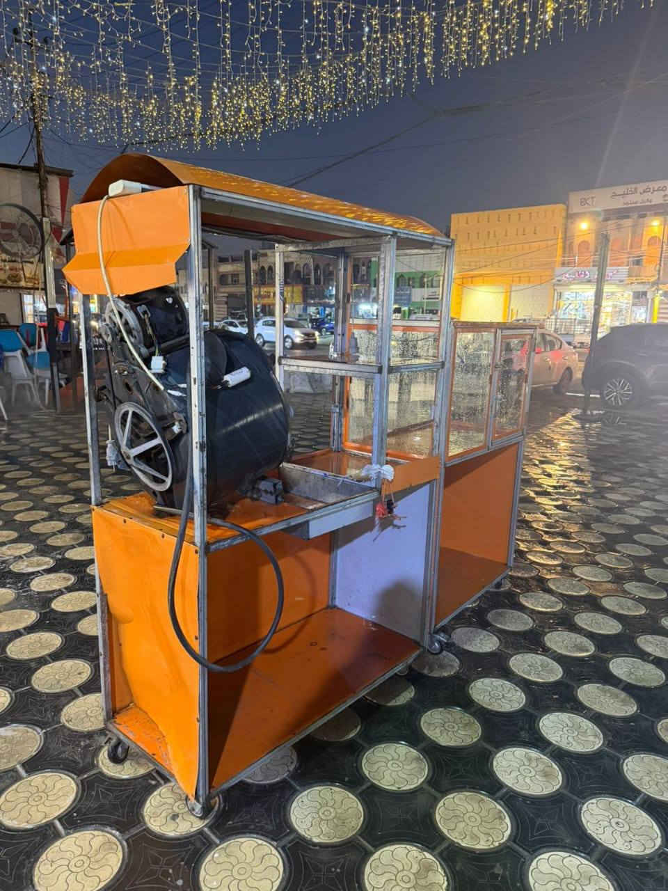 ماكينة حب ٢٠٠ الف 
وماكينة جبس ١٢٥ الف 
تواجد بغداد نظيفات
***********
