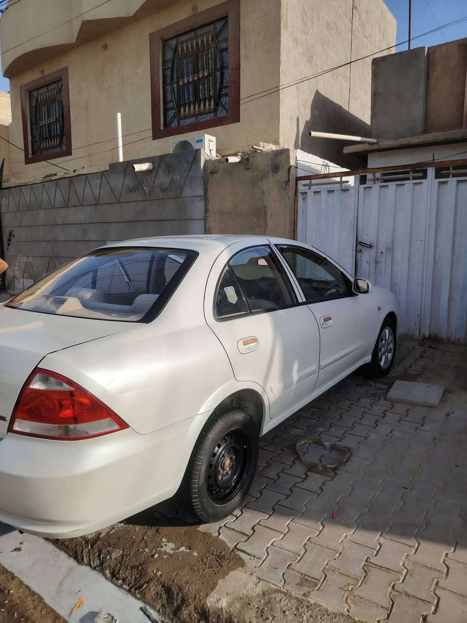نيسان صني 12
 سياره جاهزه  كلش جديده
بسمي  هزه جديده 
تبريد  ثلج 
سياره جاهزه  مال جناي 
بيه بنيد مرخه  ومرجع ابيعك قطعه 
   سعر 95وبيه مجال 
مكاني بابل كفل 
***********
