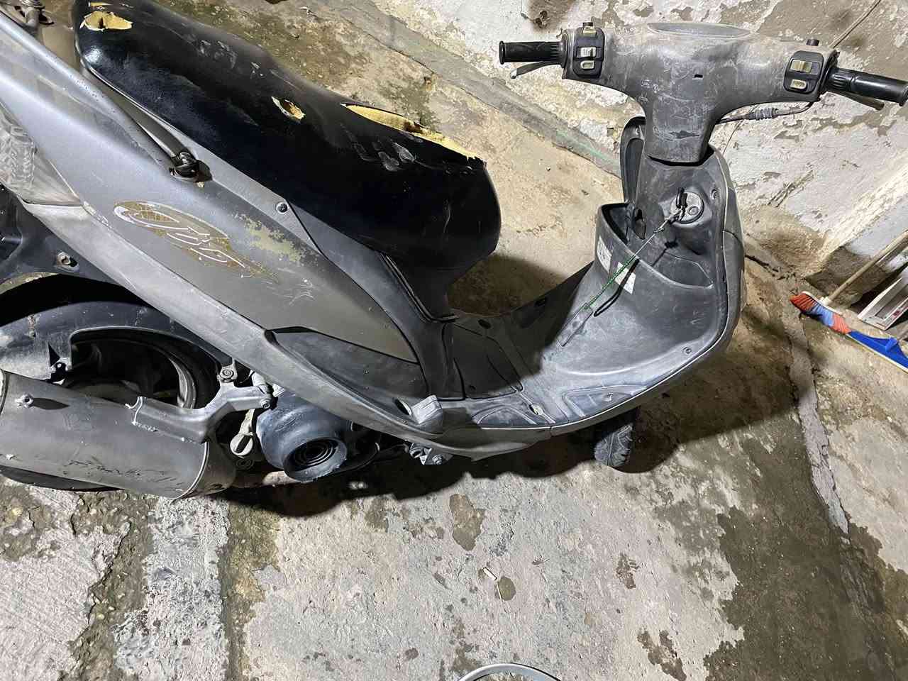 ماكس منغولي نص نكره سلف هندر كهربايات كلها شغاله قفل ستيرن جنطه مكينه ناعمه لا نضوح ولا تبخير مكاني بغداد سعرها  375 
***********
