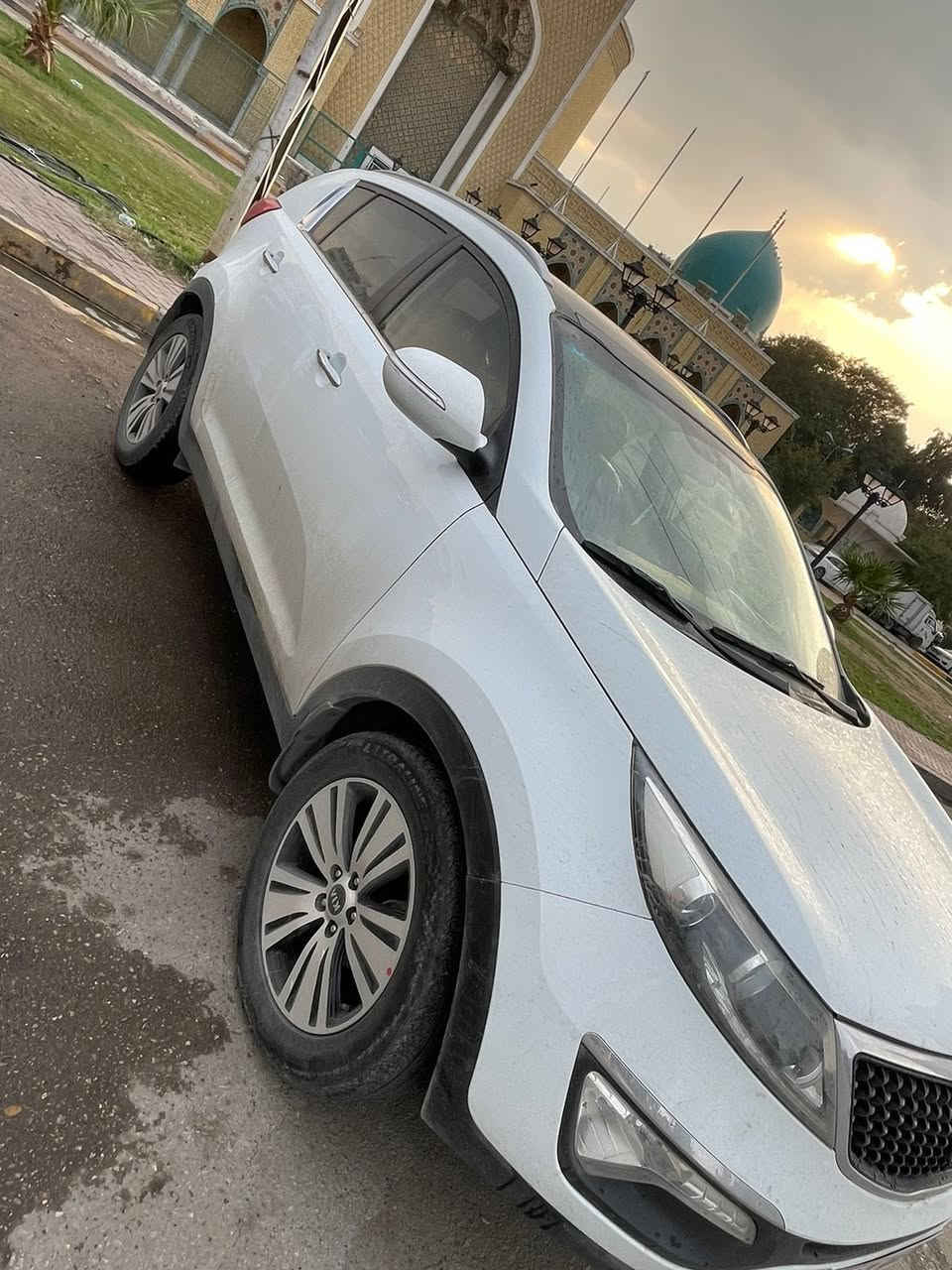 السلام عليكم للبيع كيا سبورتج موديل 2015 خليجيه مكفوله بنوراما  السعر 165$ بيها مجال رقم بغداد مكاني الاعظمية الاتصال ***********
