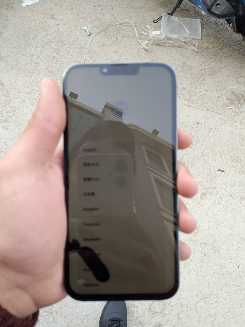 سلام عليكم اخوان 13برو ماكس 512 بطاريه 89 جهاز ممبدل شي بي غير شاشه ورجعت نضربت ومقفول ايكلود ناسي الباسورد جدا نضيف سعره 275 وبي مجال شي بسيط ***********
