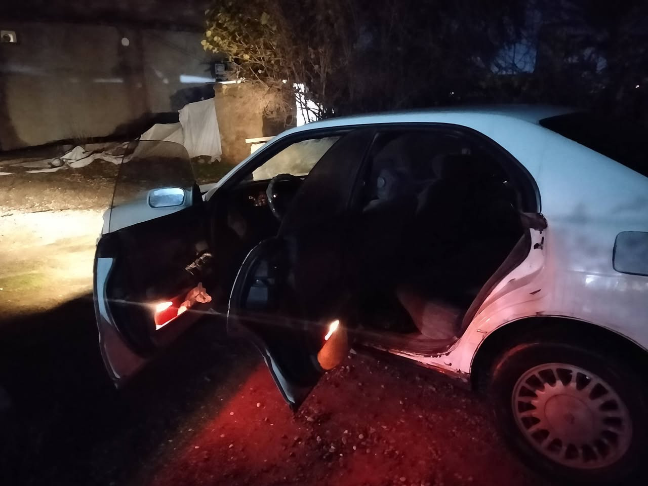 السلام عليكم   بطه  للبيع كير محرك نضيف صدر نضيف كلشي بيها شغال السعر 13.    ***********
