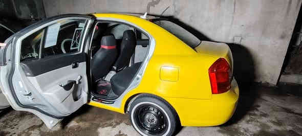 السلام عليكم اخوان عندي هاي الاكسن موديل 2010 امريكي رقم بغداد  هيا وغرمات صفر صاحبه 
بل موصل تحويله بل موصل سياره بيه ضرر بجيهت الايمين مكينه وكير 16،سعره 85 بيه مجال شي بسيط والمشراي لا يتصل ***********
