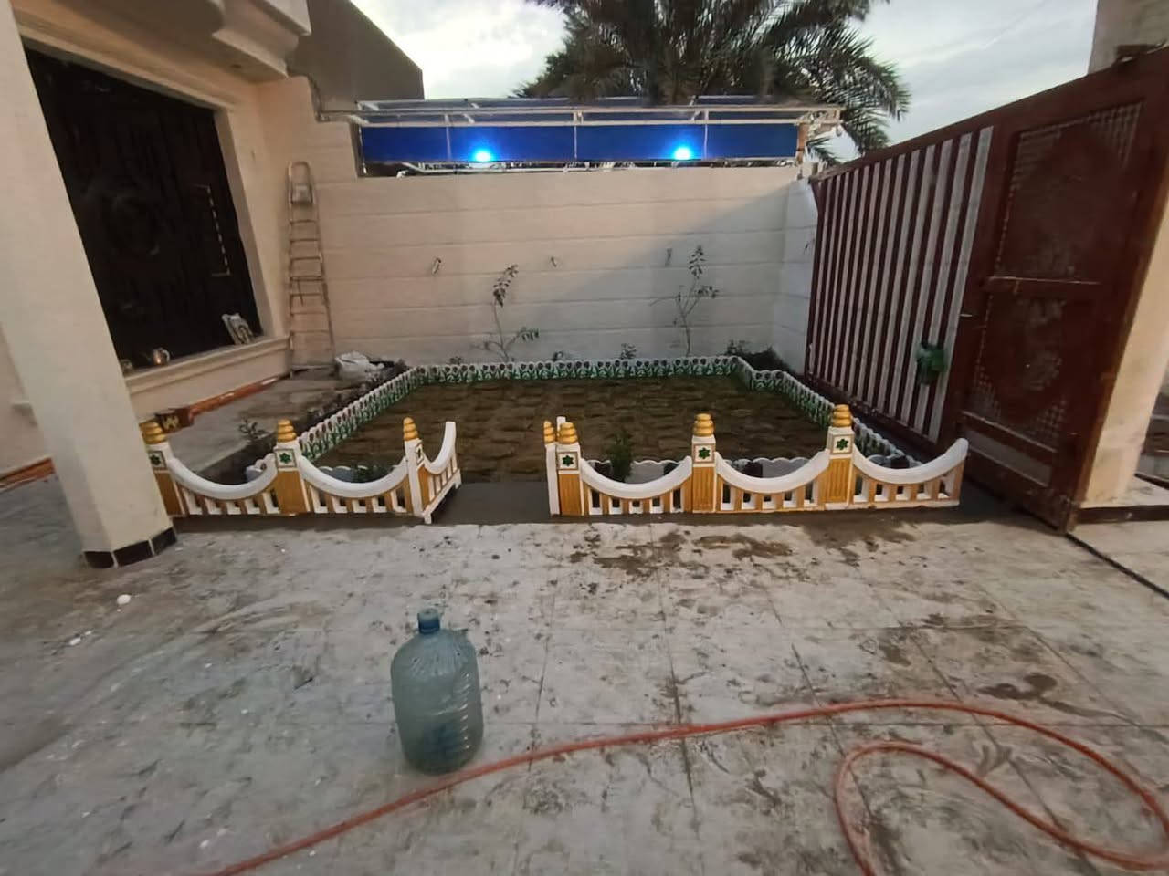 معمل القريني
انتاج مقرنص حدائق 
سعر متر 2500
متواجد 1500 بدون صبغ  
مجود متر ألفين صبغ ساده  
متواجد الوان 2500
عنوان شارع معارض معمل القريني انتاج مقرنص حدائق 
  من الله توفيق 
الوان حسب طلب الزبون 
***********
