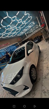تويوتا • يارس • 2023 • هايبرد • سيارة تويوتا • يارس هايبرد