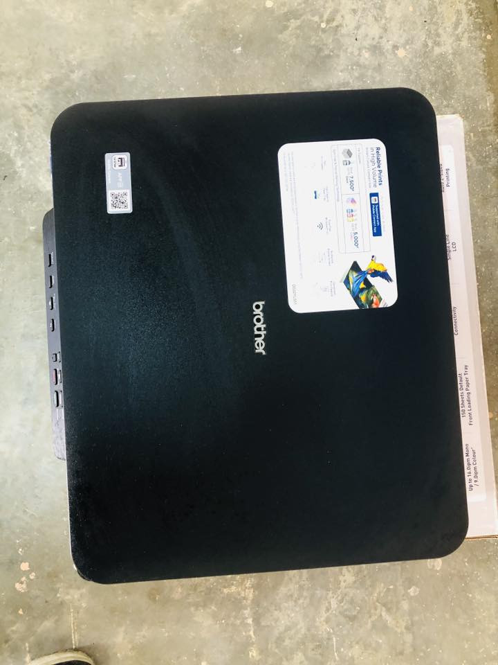 السلام عليكم 

جهاز طابعه برادر 530 للبيع 
صار شهر من اخذتها بعده جديد 
السعر 170 
للاتصال 
***********
