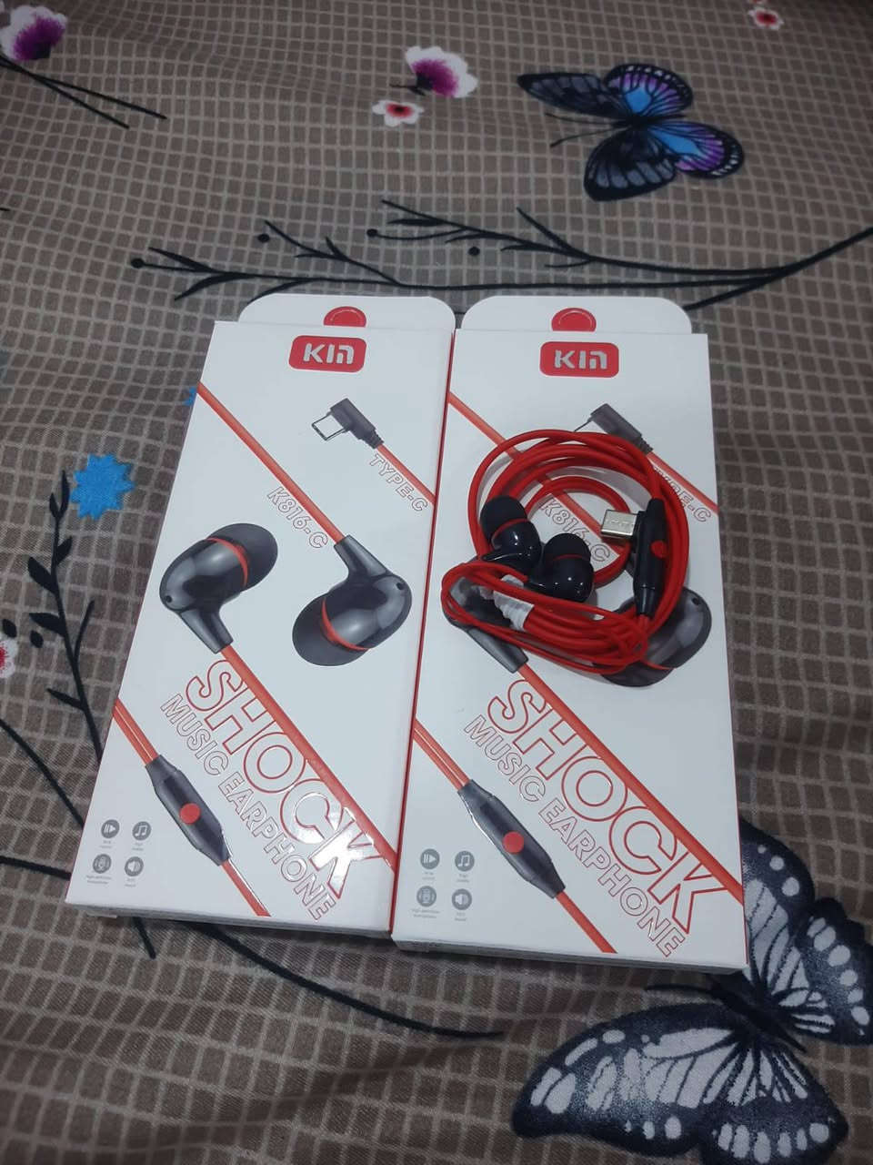 المجمعات.  محلات الموبايلات.  الاسواق.  السعر عشر درازن.  90الف يعني درزن 9اقل طلب 10درزن. توصيل مجاني مشكل اربع موديلات.  تعال واتساب ودز العنوان والرقم نحجزالك


**إذا كنت صاحب هذا الإعلان وتريد حذفه لأي سبب، رجاءا أرسل رسالة إلى الدعم الفني**