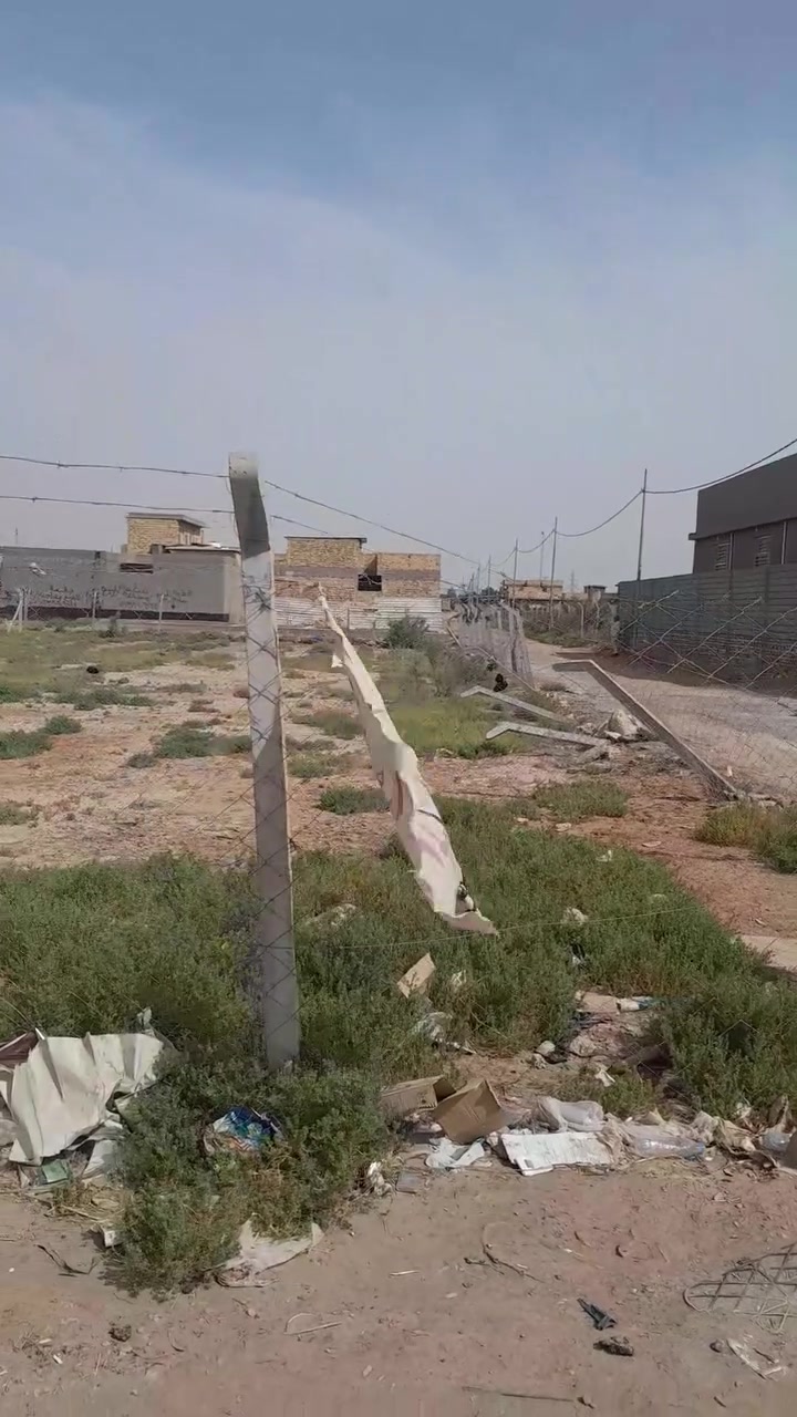 اخوان 1000 متر للايجار مكان تجاري ومرتب يصلح سكله يصلح مخزن يصلح العنوان حله شارع الساده البخطه الرابط بشارع 80 للاستفسار***********

