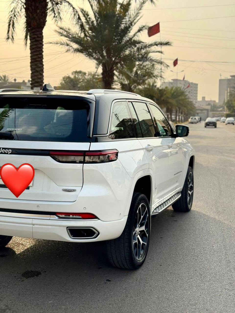 فول فول مواصفات فورويل بانوراما
تغليفppf
الموديل : 2024 .( خليجي ) 
المحرك : V6.3.6L.
العداد : 12 الف 
مواصفات : 
رباعي 4×4
نظام تعليق هوائي ( جكات ) 
قيادة ذاتية عند المنعطفات 
رادار امامي مع مانع تصادم 
نظام الروية اليليلة 
تحذير الخروج المسار 
مستشعر نوم السائق مع نظام التوقف الالي 
تحذير النقطة عمياء ٥ 
نظام تحذير عند التقاطعات 
نظام تحذير عند تجاوز السرعة 
نظام عرض المعلومات على زجاج الامامي ( DISPLAY HEAD UP ) 
نظام تقليل الضجيج داخل المقصورة 
انارة محيطية 
شاحن موبايل 
ستيرن كهرائي
مريات كهرباء 
ويل ٢١ 
سقف بانوراما 
شاشهةكبيره ١٠.١ انج
شاشه للراكب الامامي 
نظام الخرائط GPS
عرض خرائط الطريق على لوحه 
لوحه القياده بقياس ١٢ انج
٤ كامرات خارجيه مع بخاخات ماء للتنضيف
كامره للمرايه الداخليه 
تصوير حراري 
مصابيح الاماميه زنون 
مكان السياره بغداد 
رقم الهاتف ***********
غير متواجد على الفيس مكلف بالنشر

