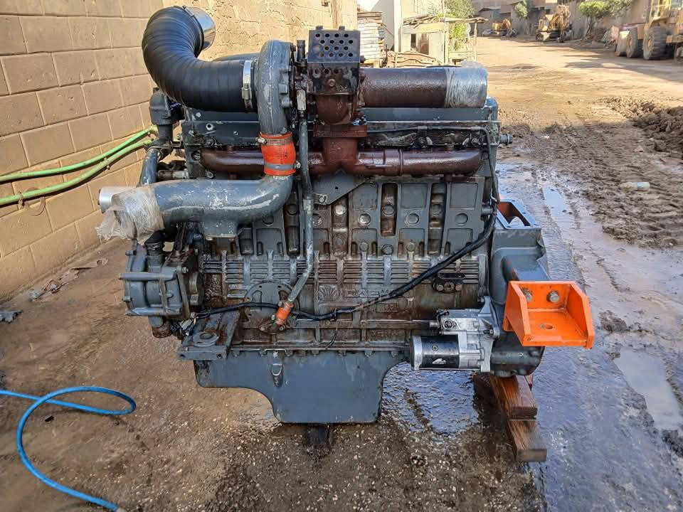 السلام عليكم متوفر مكاين انواع المكاين للبيع ***********
