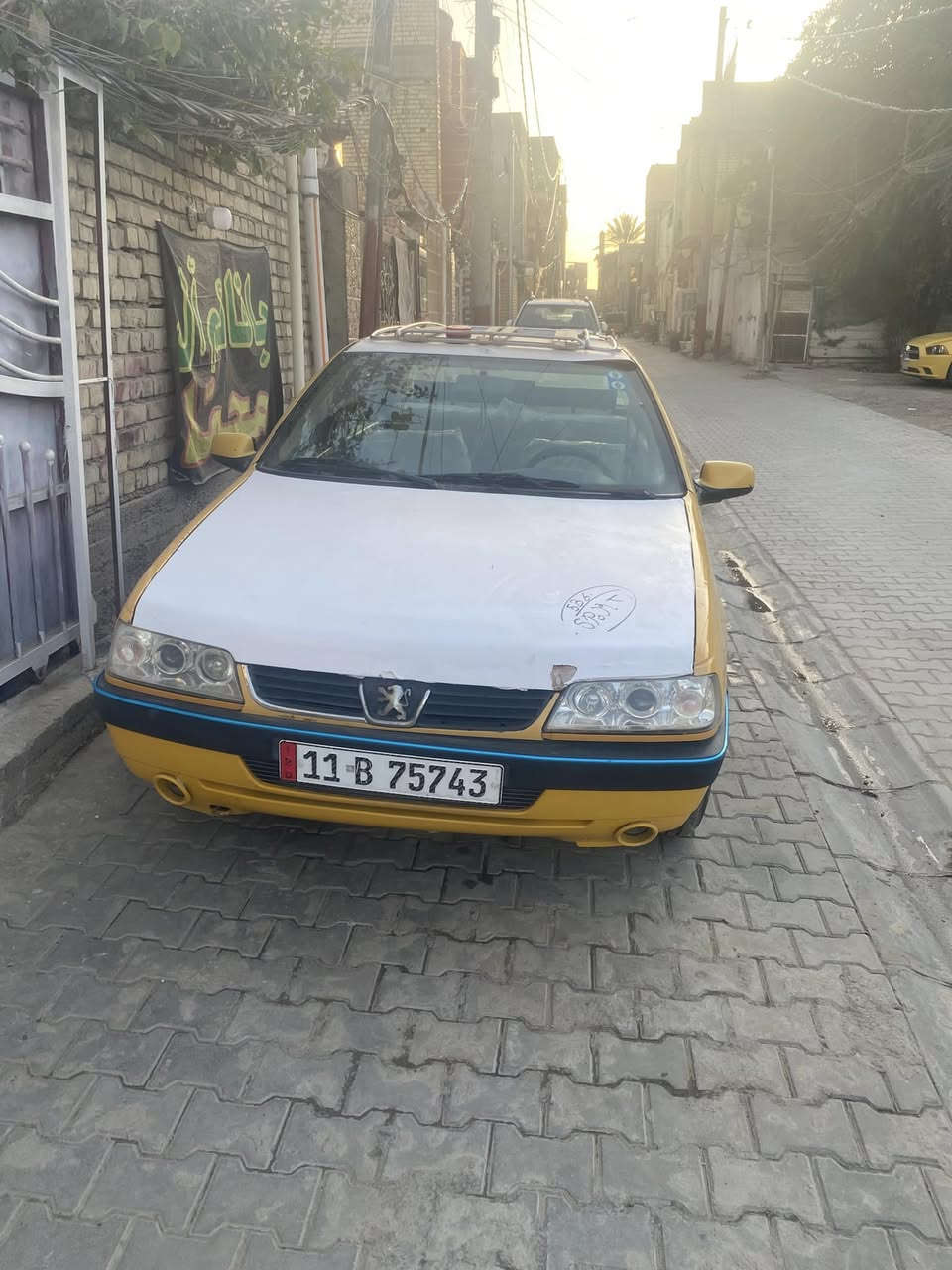 السلام عليكم بيجو لميس للبيع او مراوس ب بيوايدي  وانطي فرق مديل12  رقم بغداد  باسمي ثاني يوم احولك السياره بيهه سيبايه حيدر سحاره وتخم تارات جديد ما صارله شهر السياره بيه خيط بخار هستوه قليل كلش نقصهه بس صدر امامي 
 الياره ما بيه ضربه بيه ضخه ب جاملغ امامي ورجع بارد فقط 
التبريد شغال السياره كمال شغل واطلع  *********** ما متواجد بالفيس اتصل وادللل
