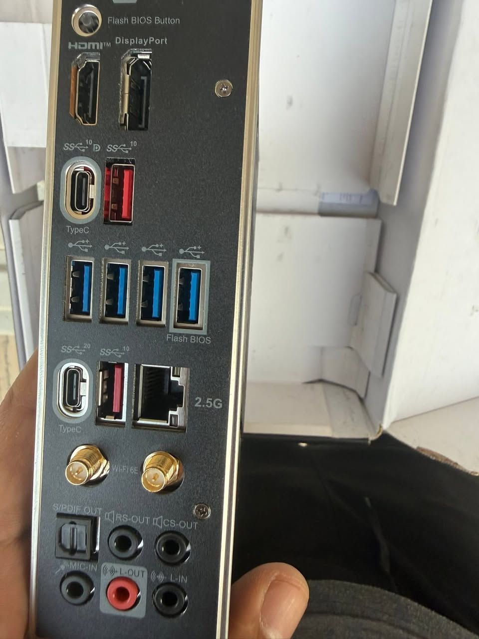 السلام عليكم
مذربورد X670E شرط الشغل 
السعر 200 قفل قفل 
مكاني بغداد البلديات
يوجد توصيل


**إذا كنت صاحب هذا الإعلان وتريد حذفه لأي سبب، رجاءا أرسل رسالة إلى الدعم الفني**