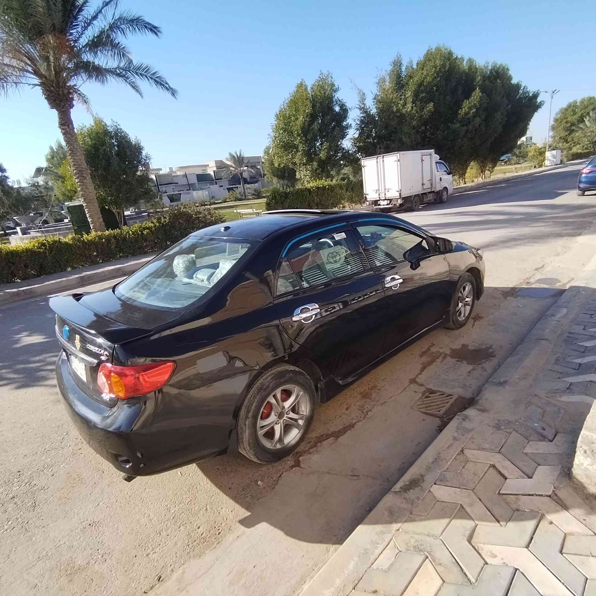 الهم صلي وسلم على نبينا محمد
السلام عليكم 
كورلا للبيع وارد امريكي 
موديل 2009
رقم بغداد 
فئه ال(S)
محرك 1800المرغوب
شاشه تحكم بالمري 
تحكم ستيرن 
(كروس سرعه)
مصبوغه حزام طختهه بالجاملغ الامامي 
باقي للمواصفات معروفه 
مكان السيارة فلوجه 
للاستفسار ***********
