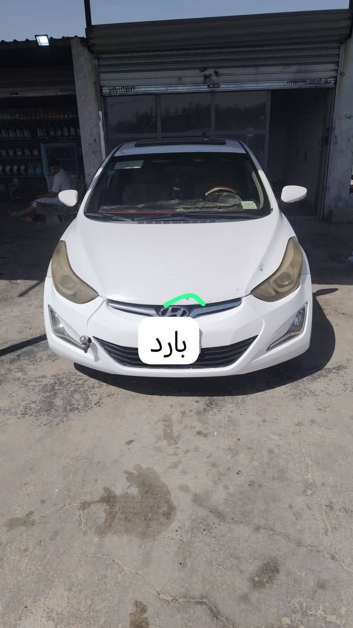 السلام عليكم
الانترا 2015 خليجي فول مواصفات عدا البصمه تدفئه تبريد ثلج صدرها نص ونص  موضحلك الاضرار الي بيها مكانها بغداد اليوسفيه ماشيه 400
رايدها 105
***********
