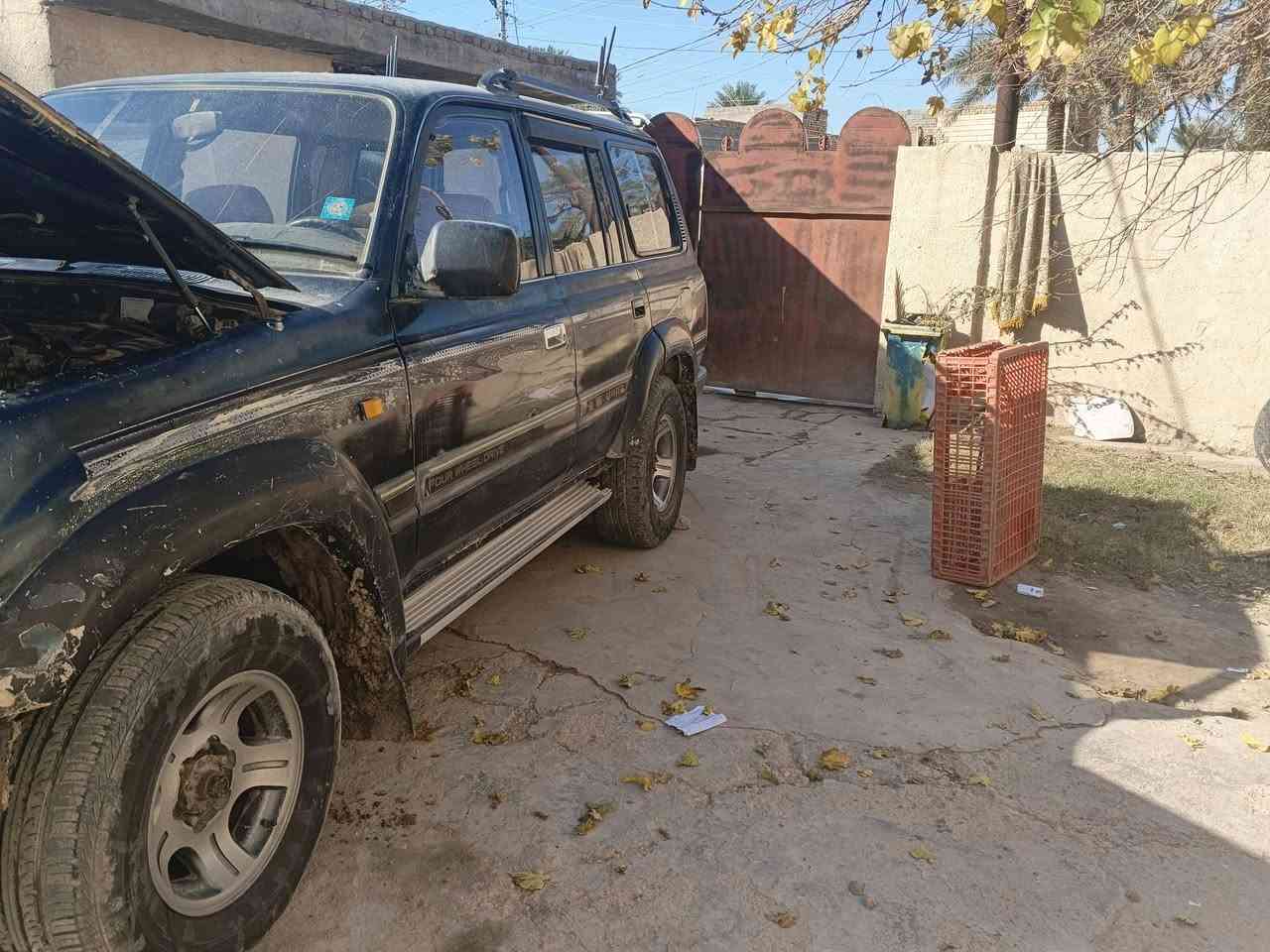 البيع ليله علوي جاهزه بسمي رقم نكليزي موديل 92محرك بلاد تخم تاير سياره جاهزه مكاني  ناصرية قضاء الرفاعي سعر55 *********** مراوس عادي
