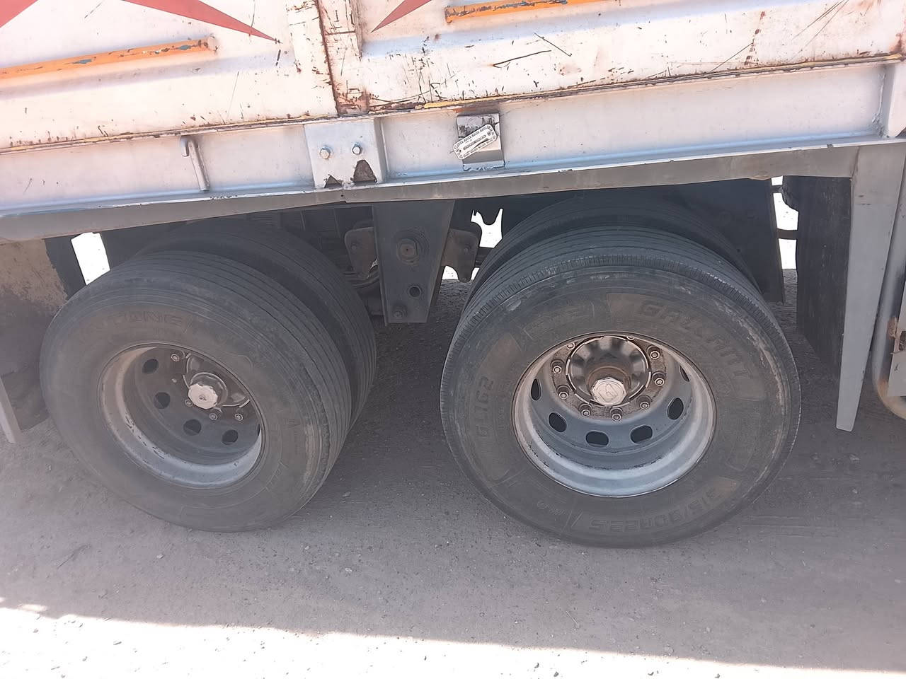 عربانه البيع طول 12.50جناب ام نجمه دناكير 14مربع مكان فلوجة ***********
