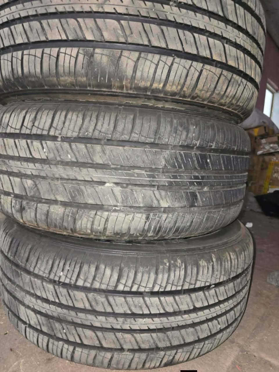 سلام عليكم تخم ويل كب لاندكروز حجم 20 تايرات جداد تخم كامل استخدام قليل كلش حته 100 كيلو ما ماشي عليه اناتج 2025 شرط لا كسر لا لحيم لا عواج
***********
