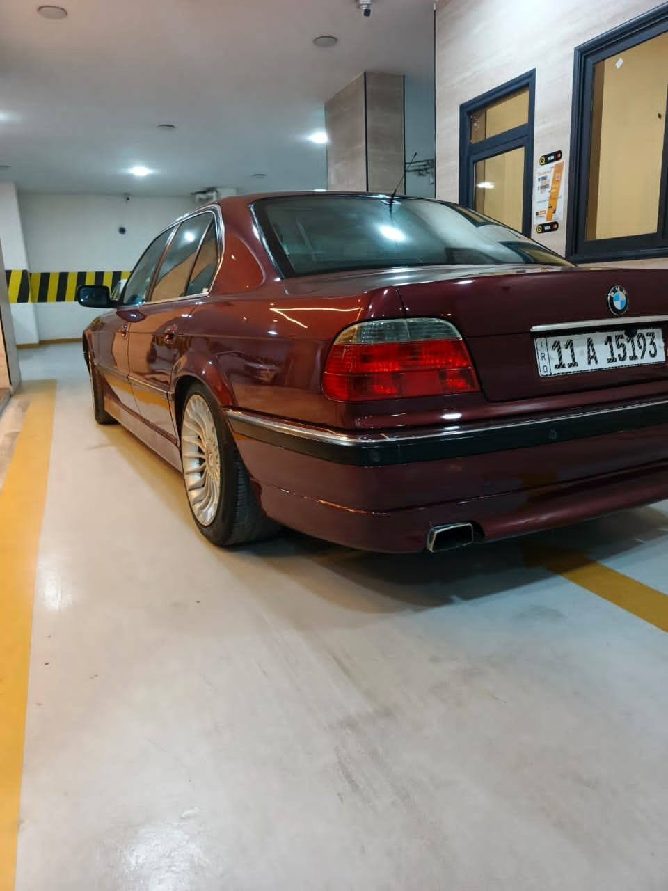 بي ام دبليو خفاش وارد خليجي 
باسمي رقم بغداد انكليزي سنوية وهزة جديدة
قبل شهر  فول مواصفات حجم 730   V8
  اصل موديل 95  محدثه 2000 بالكامل داخل وخارج بلادية  السيارة وعالفحص دبل اير باك بدون اي حادث مصبوغة عام درجة اولى نوع الصبغ ديبير هولندي بسبب الجراد على ايدي وصورها قبل الصبغ  موجودة السيارة مكفولة بلادية مفولة مواصفات حتى زراك اللايت والتلفون شغالات مكينة كير صدر امامي خلفي تخم تاير تبريد كلشي جديد السيارة جديدة بمعنى الكلمة المواصفات
‏
‏1_غرفة بيجي فول بلادية VIP داخل فول صاج
‏2_مري شفط زئبقية عاكسة للضوء فول كهرباء
‏3_كراسي جلد بلادي كهرباء كسار  16 حركة + تدفئة+خزن ميموري  4 وضعيات+ تجاوي كهرباء+ مطعم خلفي 
‏4_دبل تلفون اماي خلفي +بدالة +هوائي يعني التلفون شغال بس تخلي سيم كارت
‏5_بردات عدد 5 بلاد والخلفية كهرباء
‏6_فتحتة سقف سلايد جام
‏7_زراك لايت شغال
‏8_ حقيبة اسعافات طبية بالمقعد الخلفي
‏9_تجوة كشن خلفيVIP تلفون + تحكمات
‏10_ حساس لايقاف صعود الجام
‏11_سي دي جنجر 6 اقراص بلادي
‏12_صندوك شفط
‏13_كت البينا كامل + ويل البينا حجم  18 تو سايز
‏14_شاشات عدد 3+ سماعات وتويترات بلاد
‏15_كروز سرعة ( مثبت السرعة) 
‏16_ستيرن + جعمقة كهرباء مو عادي يعني الستيرن خفيف
‏17_دركة ستيرن صاج  VIP+ فول تحكمات 
‏18_نظام الفرامل ABS ومانع انحدار
‏19_ قفل مركزي وجام فول كهرباء
‏20_تبريد قطعتين امامي خلفي + الامامي نظام منفصل
‏21_ چكمچة عدد  2
‏22_ حساس دعامية امامي خلفي
‏23_ دبل صالنصة  
‏24_ عدة صيانة داخل غطاء الصندوك بلادية
‏25_ كامرة خلفية فول  HD

رقم صاحب سيارة ***********
