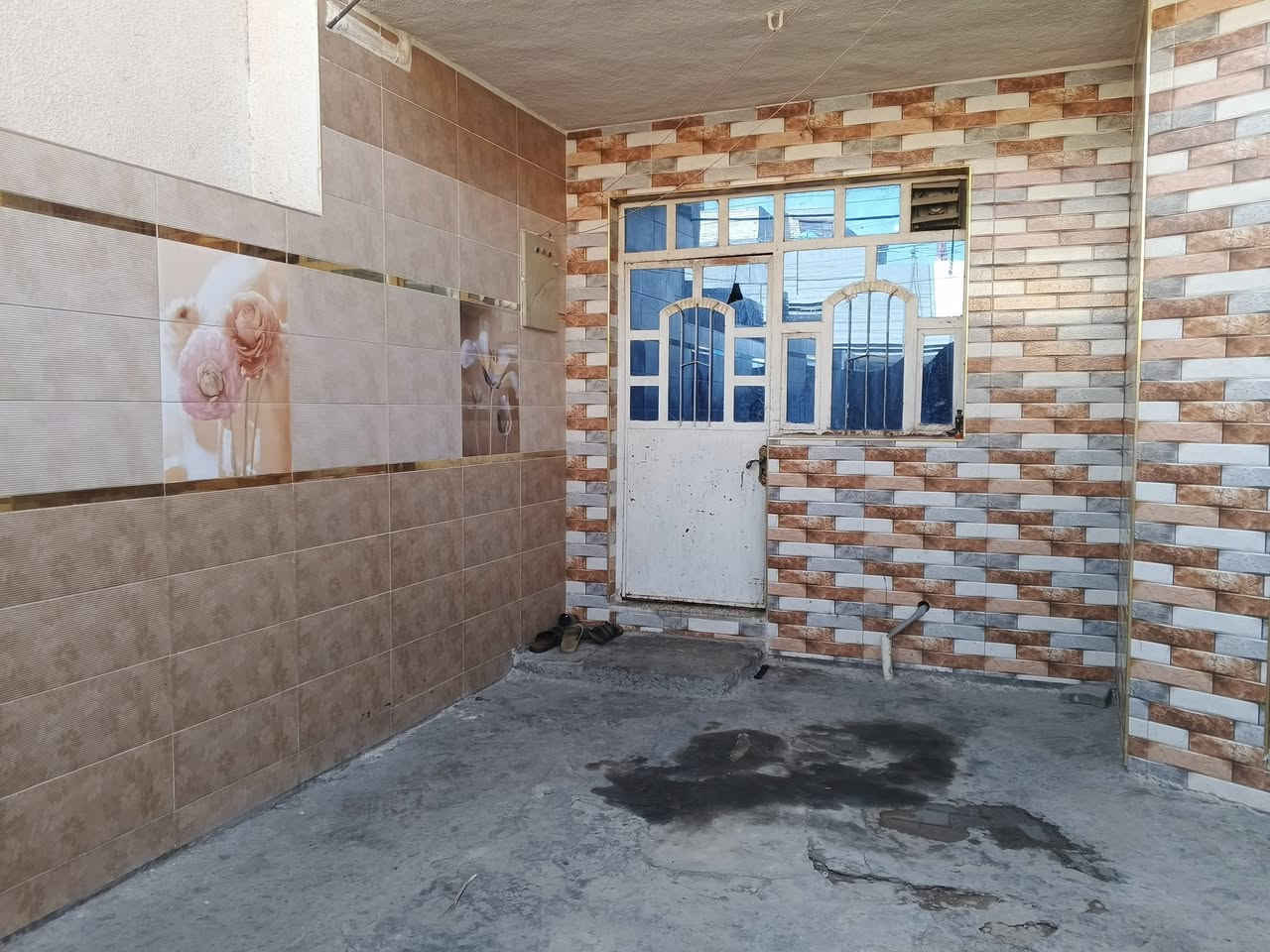 بيت للبيع المساحه ١٥٠ متر طابق واحد طابو صرف العنوان جسر ديالى حي الحكيم بفرع ملعب اسلام الاستفسار الاتصال على الرقم 
***********
