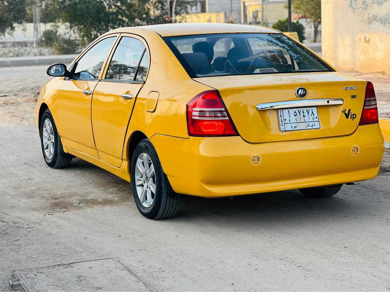 سلام عليكم شباب ليفان 2014 السياره جديده على وضع شركه بلاديه السياره جاهزه كير محرك كفاله تبريد ثلج تخم تاير جديد السياره فول موصفات فتحه شاير بل مرئي السياره مصبوغه جماليه بدون ضربه كشنات جلد شاشه سماعات كامله محرك 1600 بلاد سنويه 28 كهربايات كله شغاله السعر (35) وبيه مجال بصيط مكاني ناصريه سوك شيوخ شراي ينتصل على رقم الهاتف)(***********) ناصرية, ذي قار
