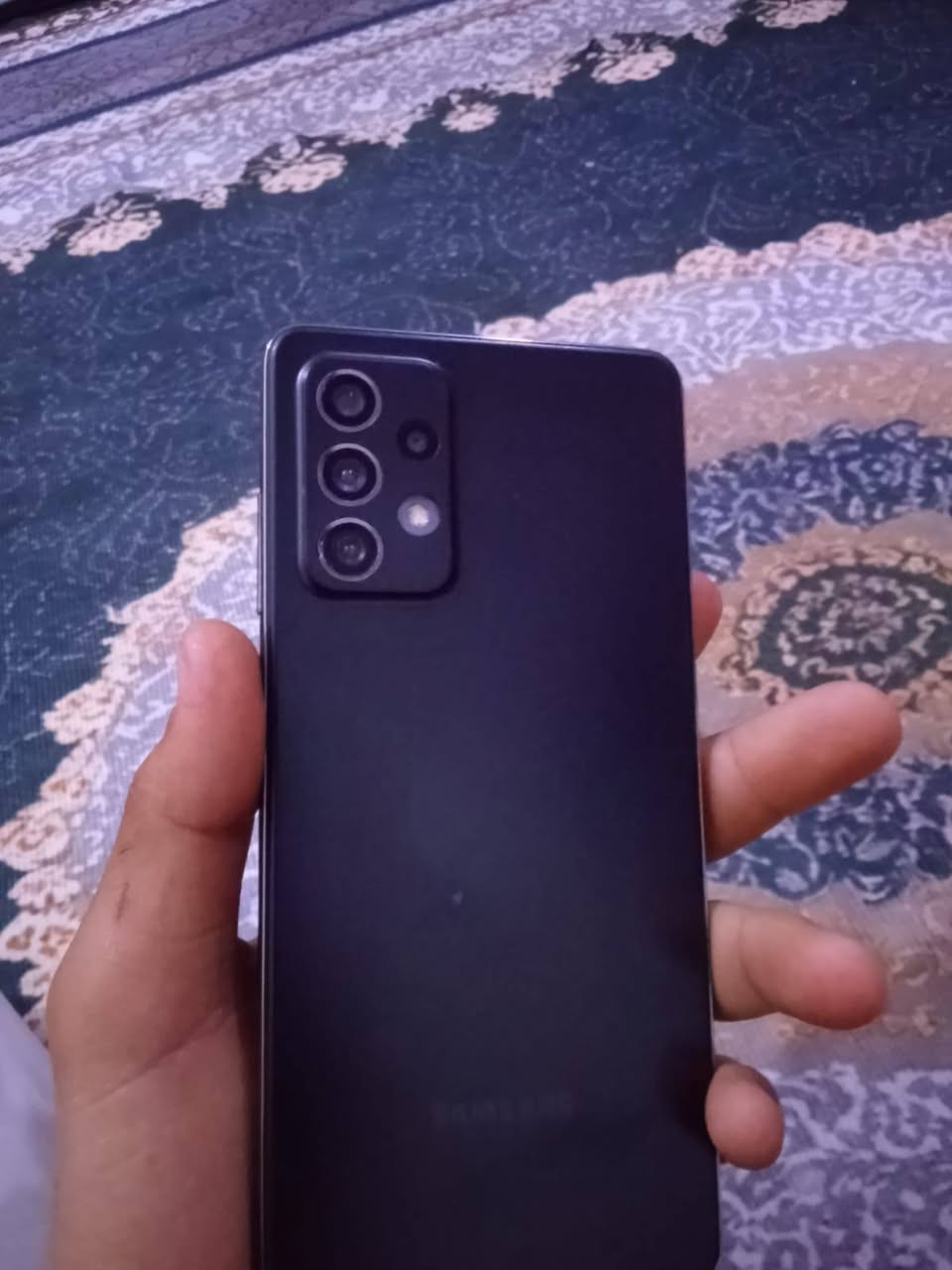 لسلام عليكم سامسونج سي 50 نظيف ذاكره 256 رام 12× 120 فريم بالببجي دبل شريحه السعر125 وبيها مجال مكاني كركوك كوباني ***********
