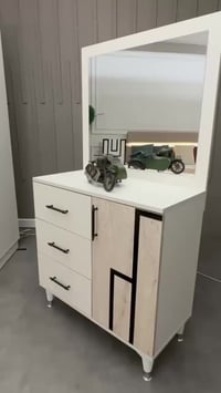 غرفه تركي جديد مستخدم سبوع مع اناره وسرير مخزن السعر 600 مكان الشعب حي...